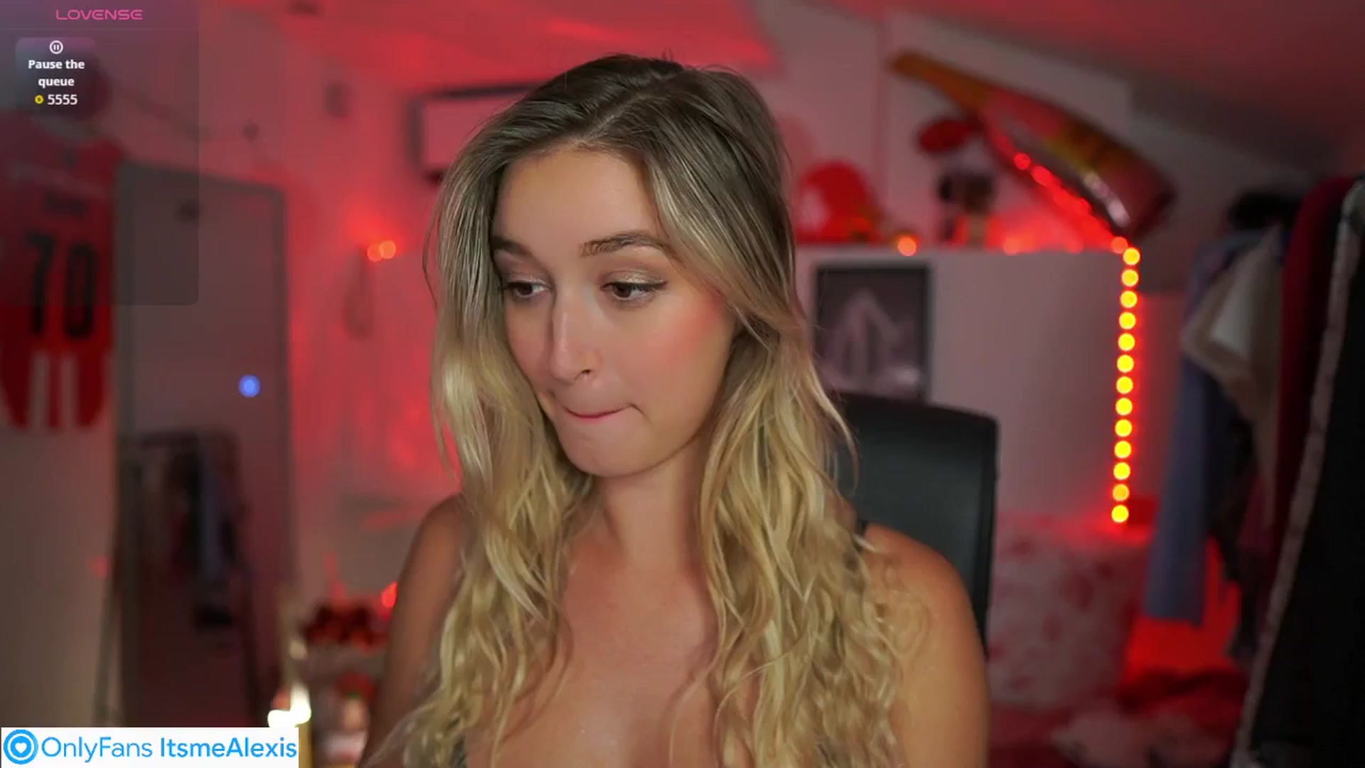 Gallery image thumbnail from Alexis__Texas's myfreecams stream on, 10/04/2025, 18:03 image 9 of 20