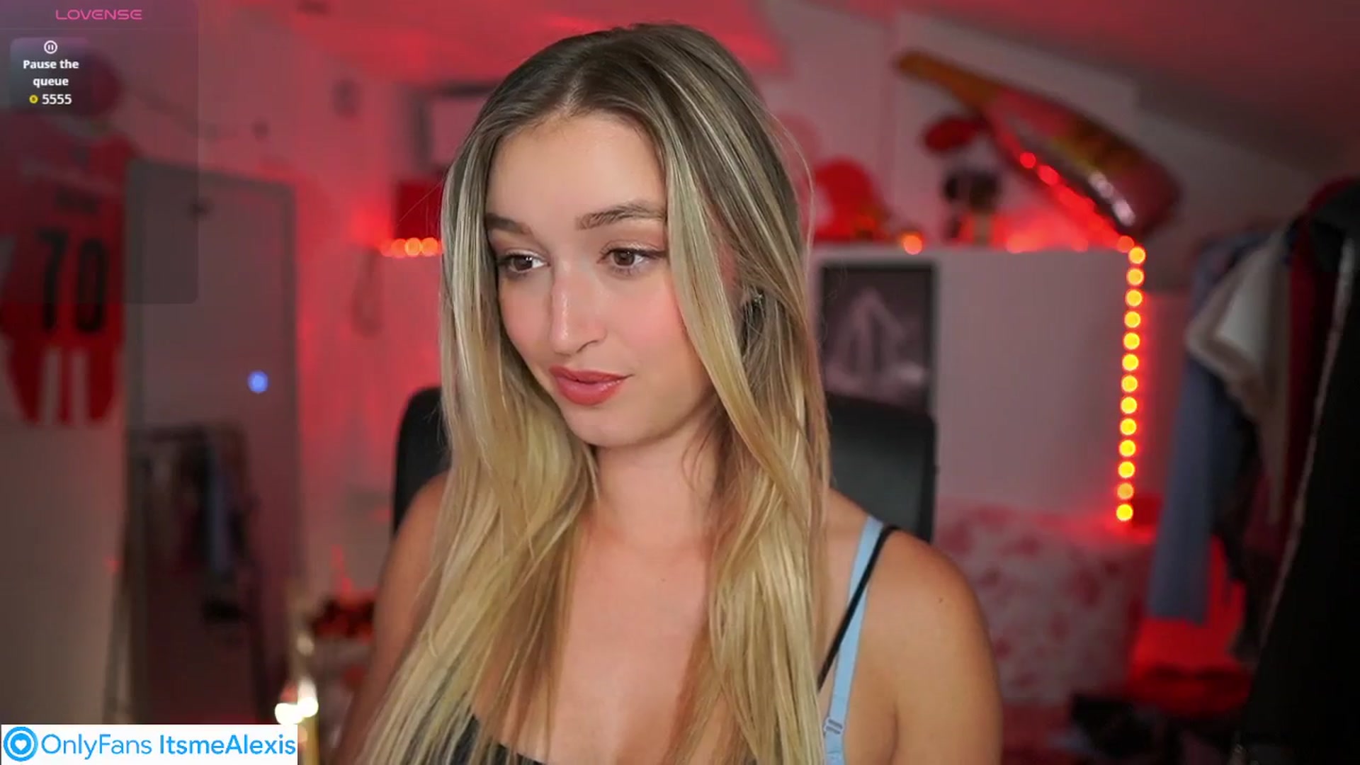Gallery image thumbnail from Alexis__Texas's myfreecams stream on, 10/05/2025, 20:47 image 20 of 20