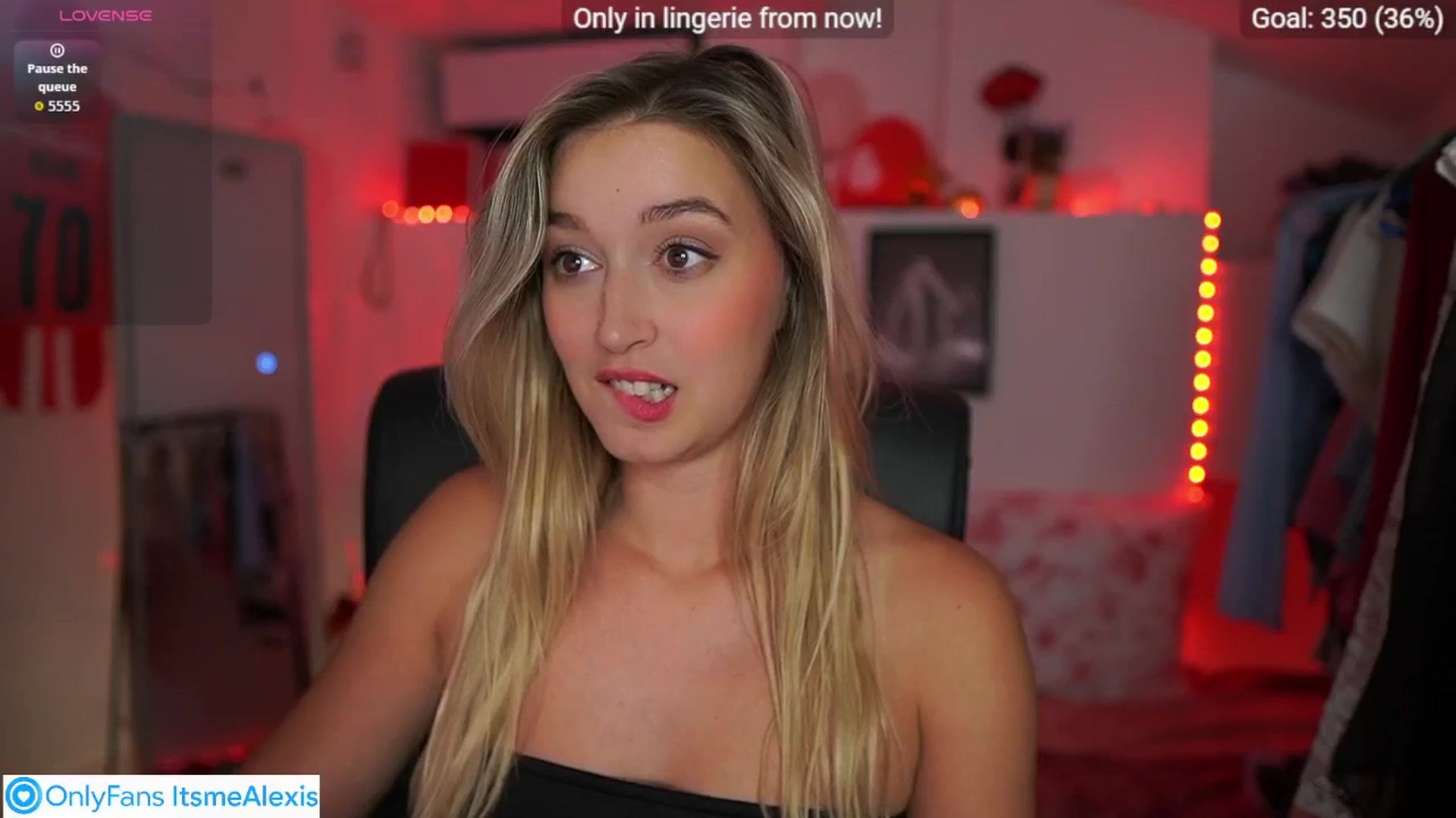 Gallery image thumbnail from Alexis__Texas's myfreecams stream on, 10/11/2025, 18:13 image 3 of 20