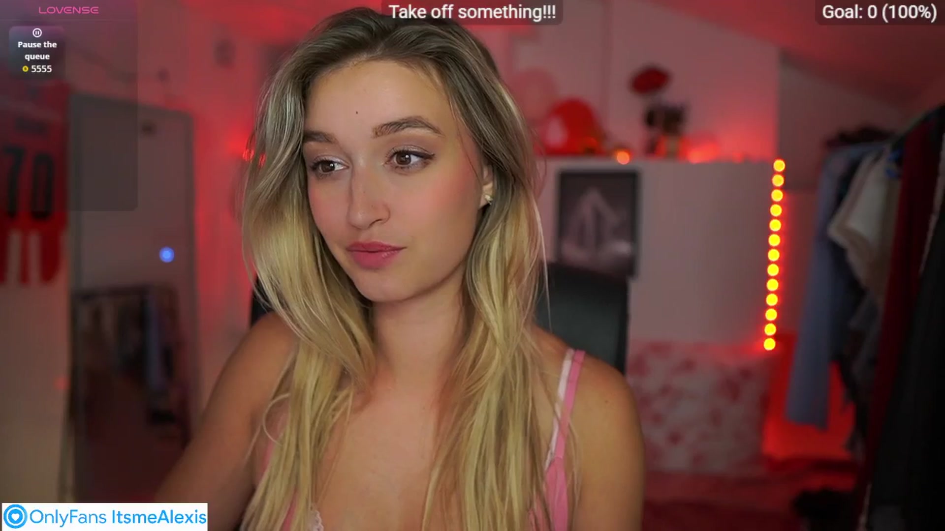 Gallery image thumbnail from Alexis__Texas's myfreecams stream on, 10/12/2025, 22:15 image 18 of 20