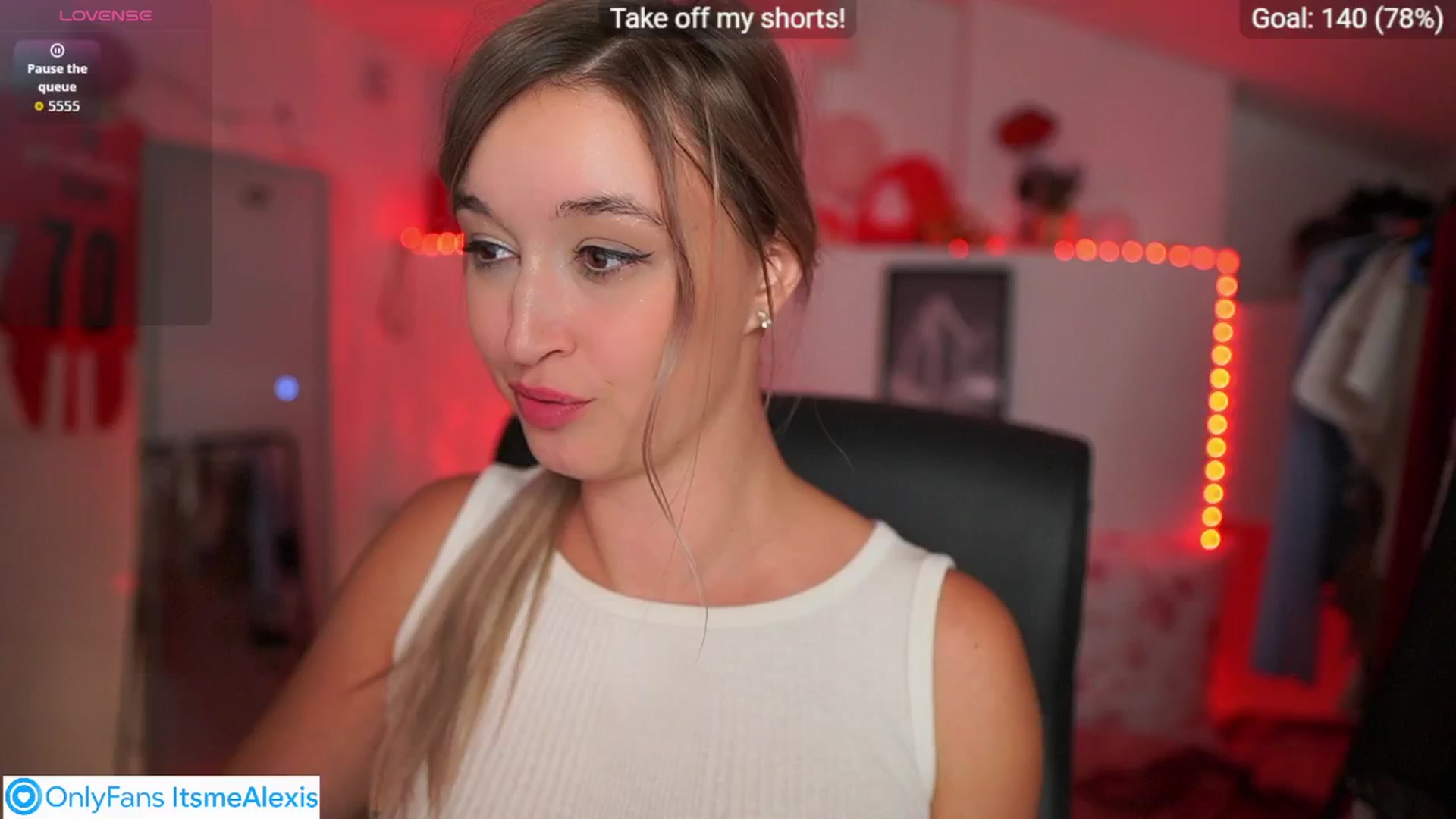 Gallery image thumbnail from Alexis__Texas's myfreecams stream on, 10/15/2025, 23:39 image 9 of 20
