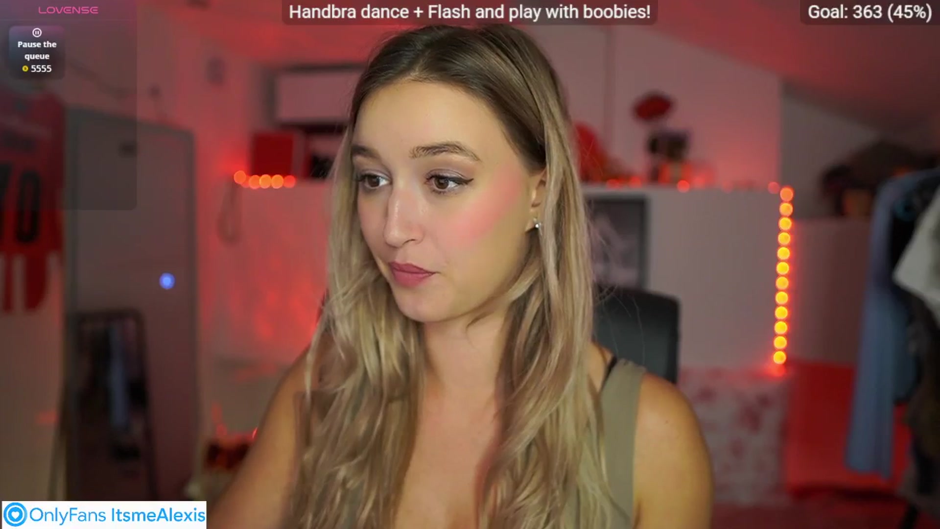 Gallery image thumbnail from Alexis__Texas's myfreecams stream on, 10/17/2025, 21:25 image 17 of 20