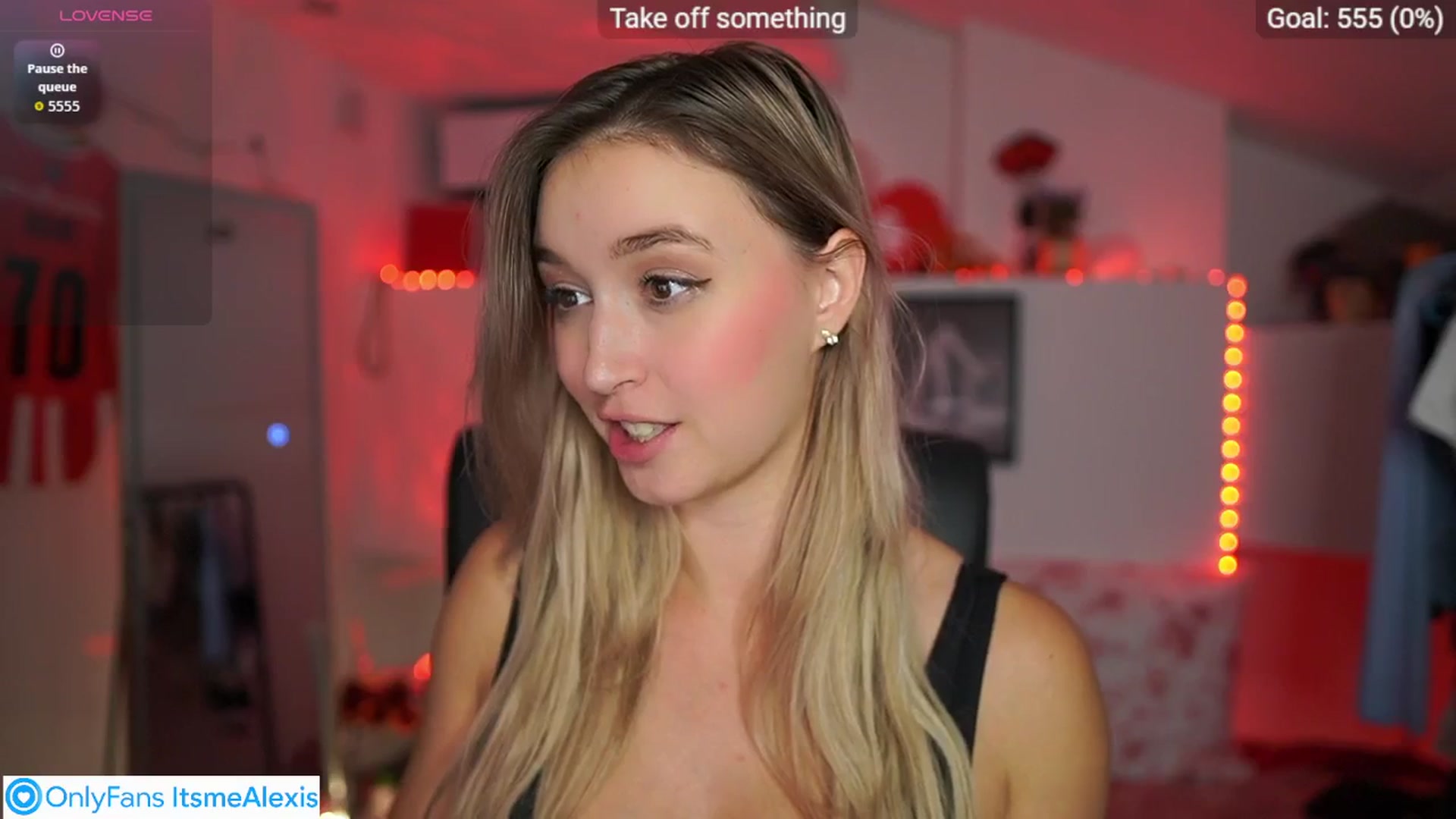Gallery image thumbnail from Alexis__Texas's myfreecams stream on, 10/19/2025, 19:40 image 19 of 20
