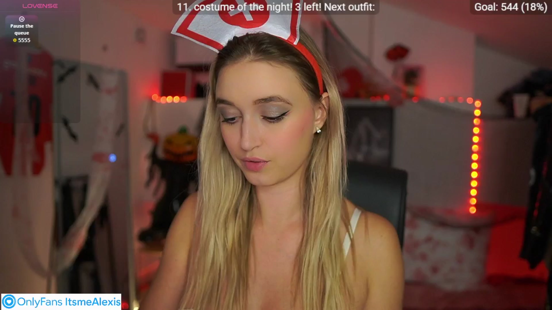 Gallery image thumbnail from Alexis__Texas's myfreecams stream on, 11/01/2025, 24:34 image 5 of 20