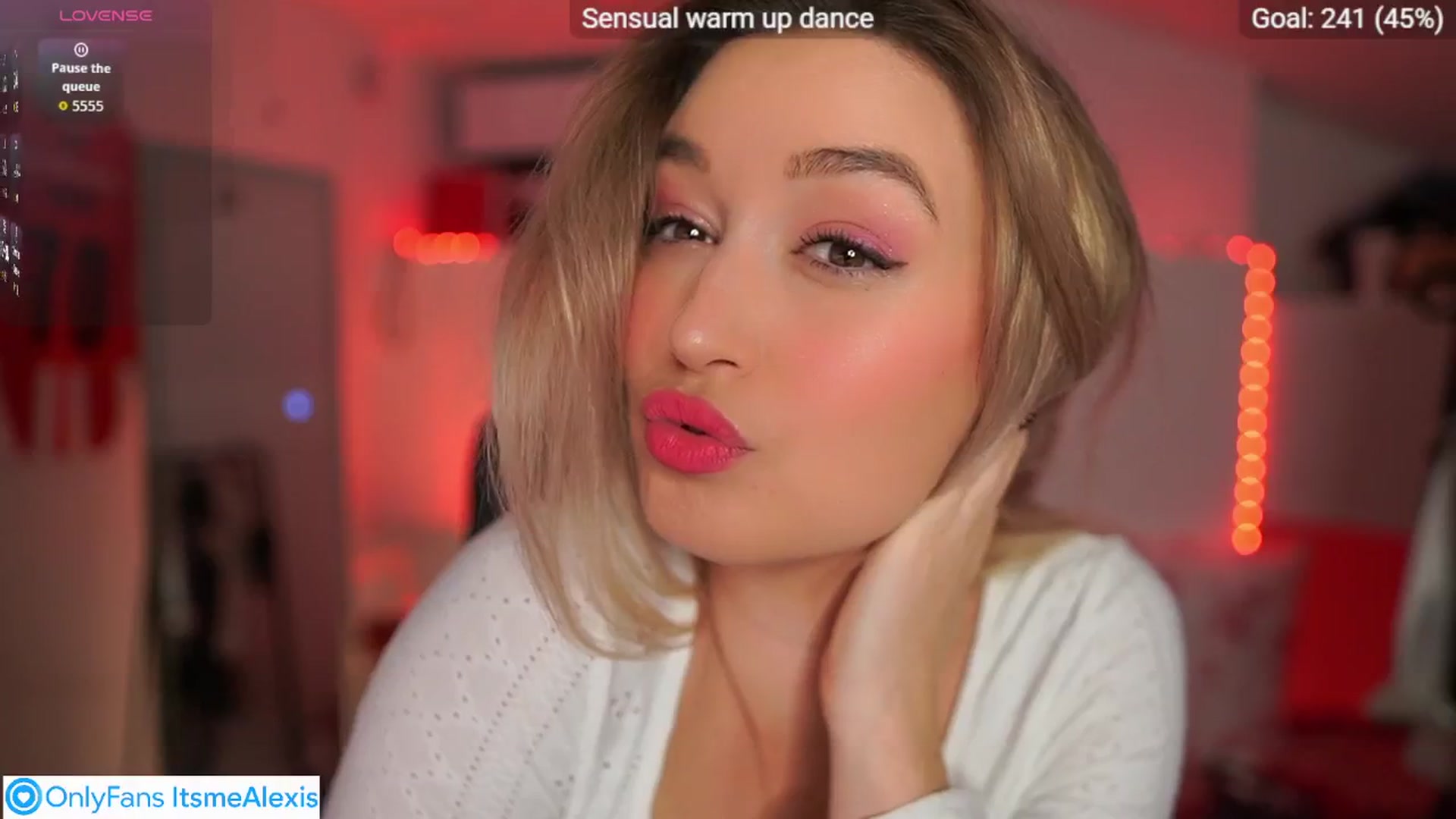 Gallery image thumbnail from Alexis__Texas's myfreecams stream on, 11/04/2025, 15:08 image 14 of 20