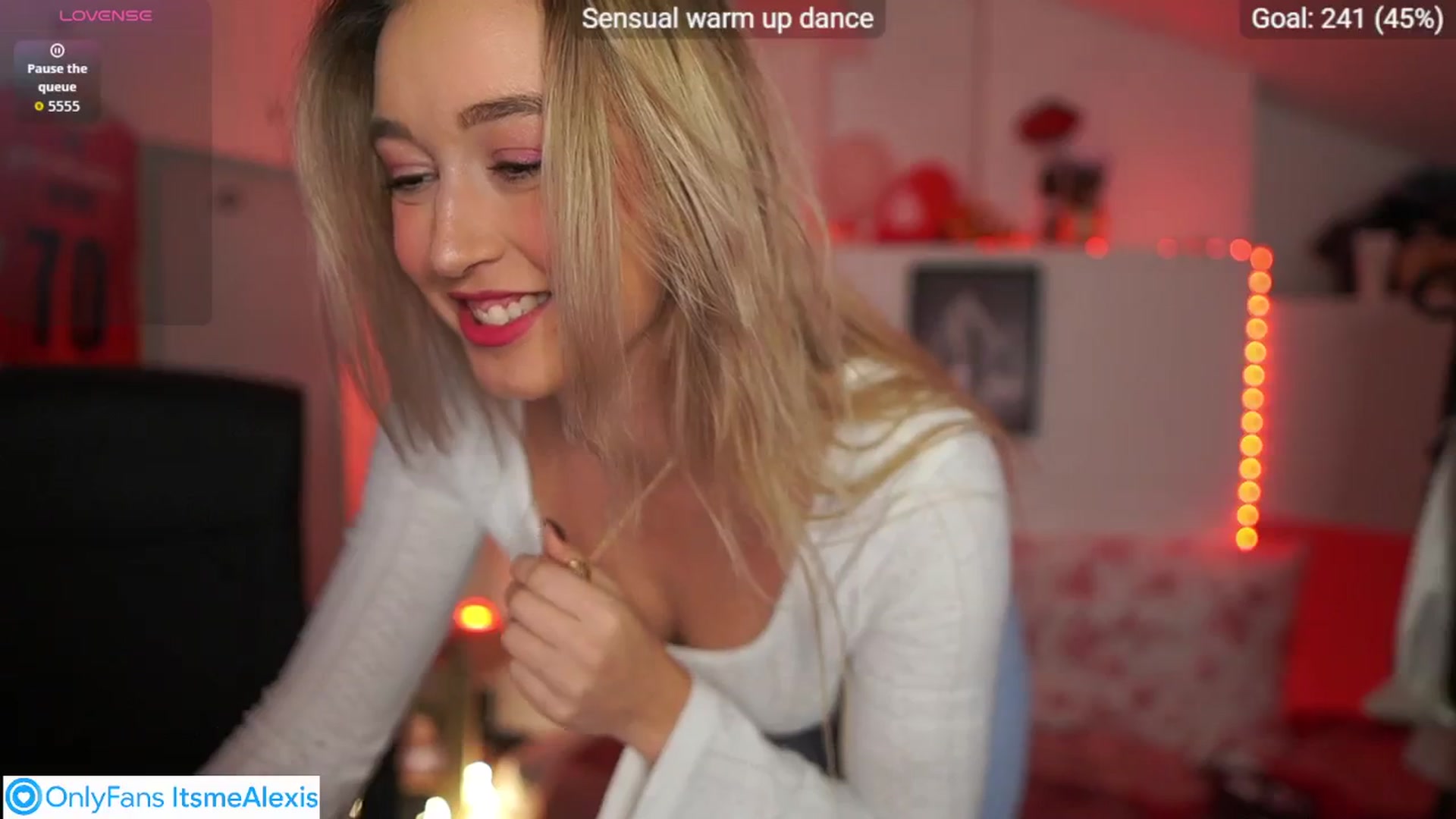Gallery image thumbnail from Alexis__Texas's myfreecams stream on, 11/04/2025, 15:08 image 15 of 20