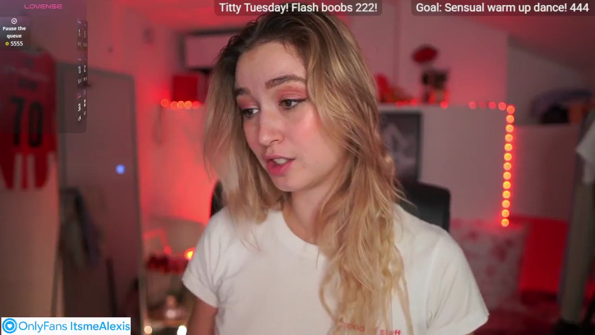 Gallery image thumbnail from Alexis__Texas's myfreecams stream on, 11/18/2025, 16:07 image 3 of 20
