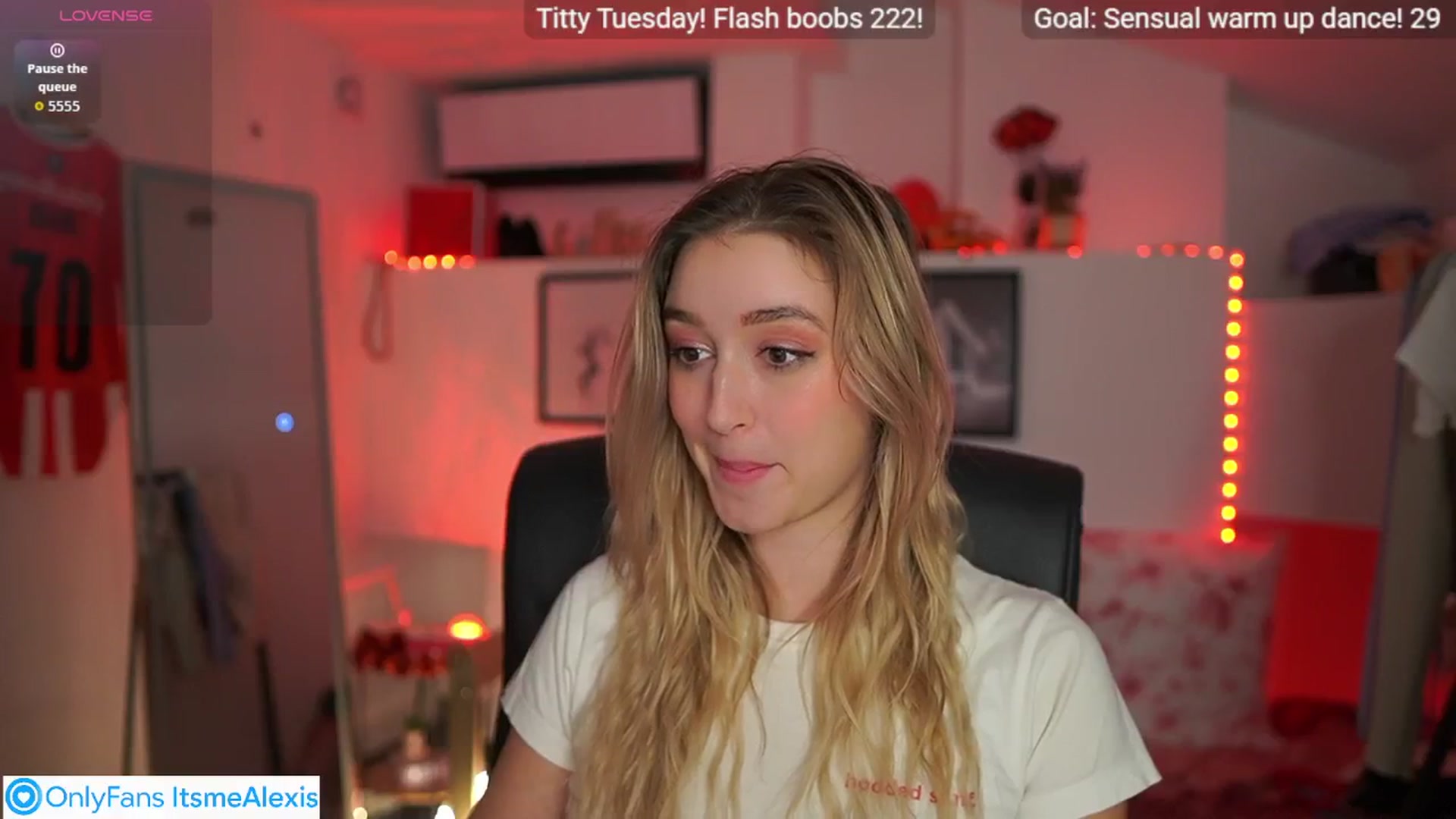 Gallery image thumbnail from Alexis__Texas's myfreecams stream on, 11/18/2025, 18:27 image 2 of 20