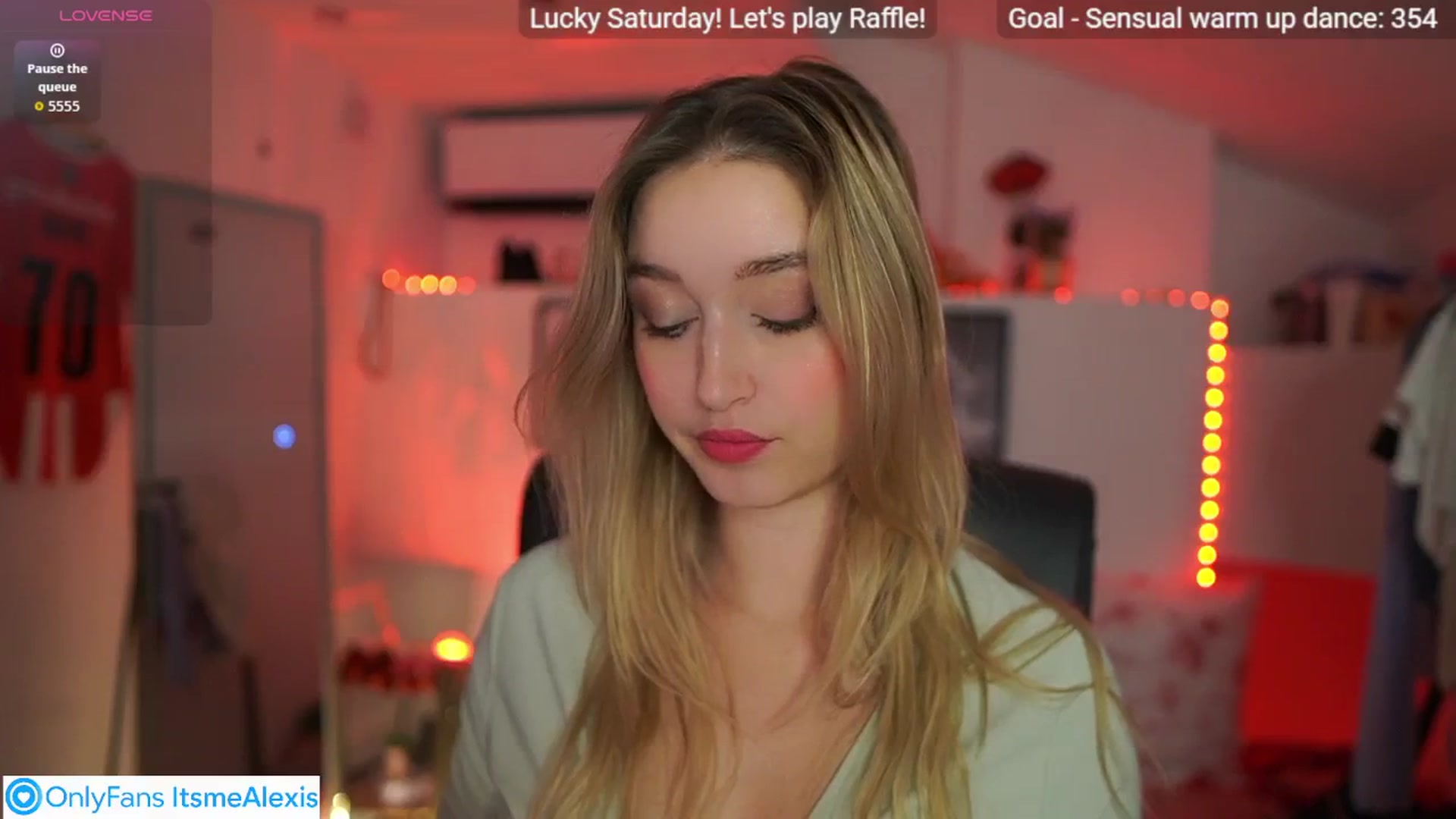 Gallery image thumbnail from Alexis__Texas's myfreecams stream on, 11/22/2025, 18:36 image 3 of 20