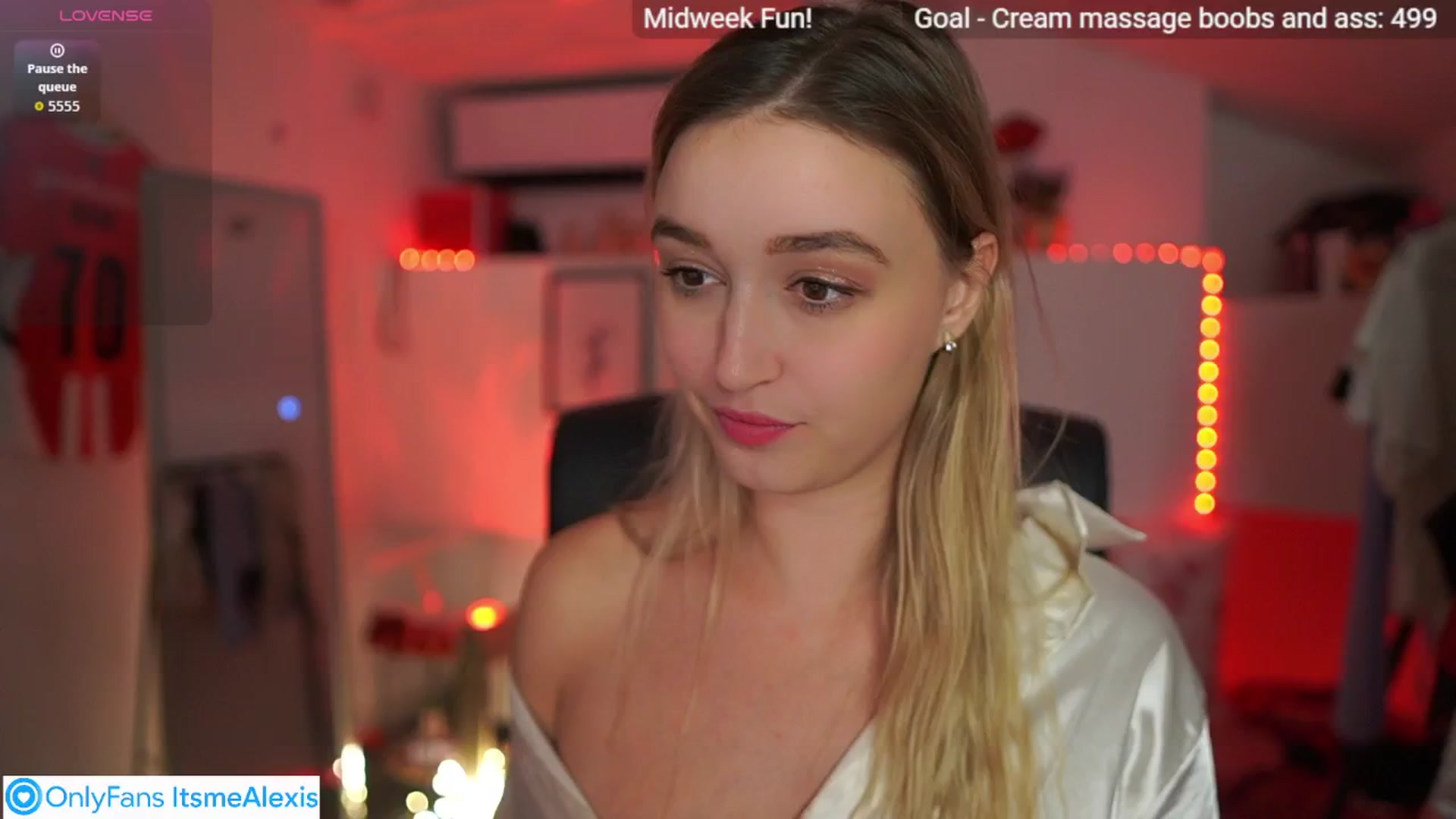 Gallery image thumbnail from Alexis__Texas's myfreecams stream on, 11/27/2025, 24:03 image 1 of 20