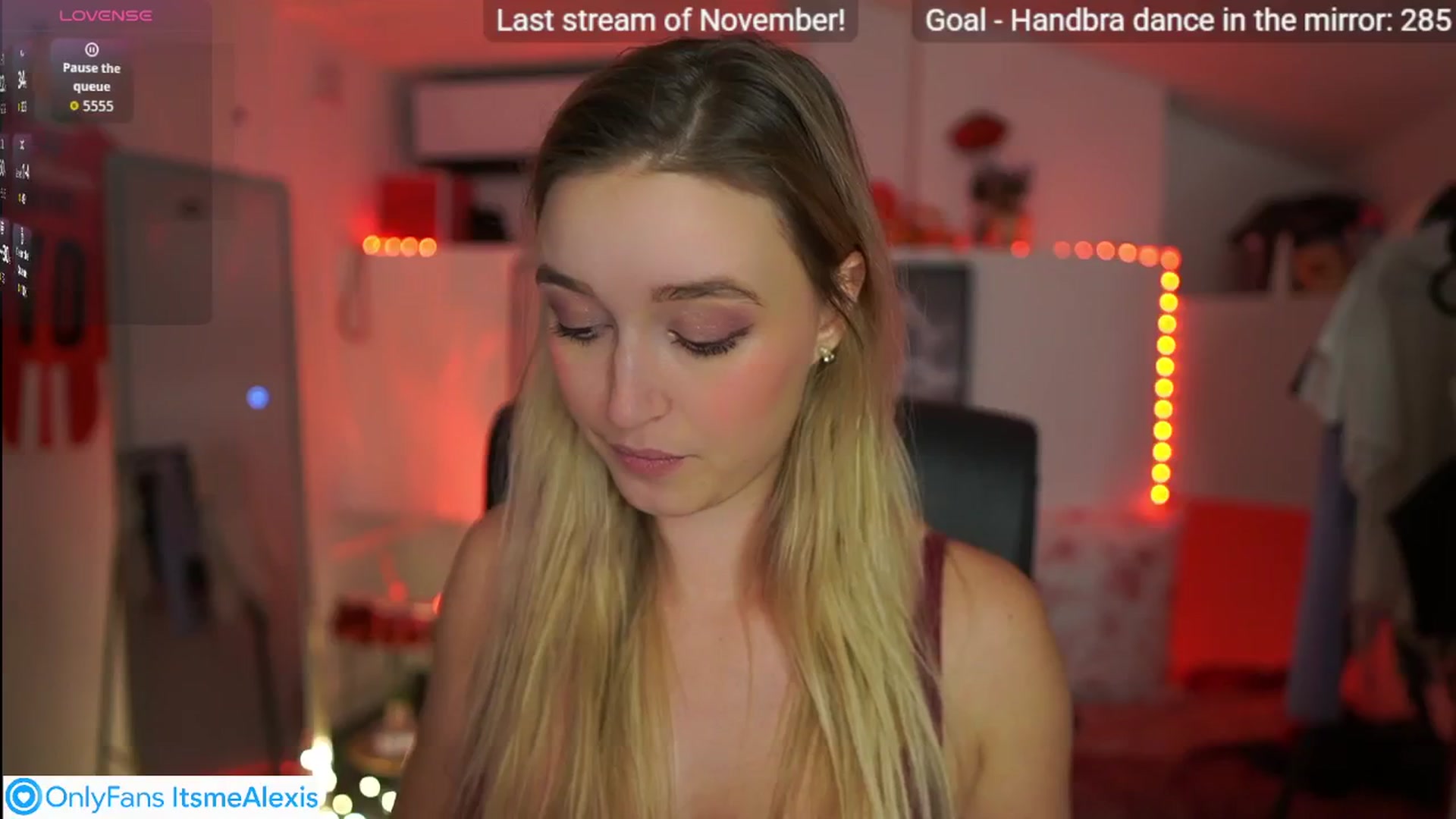 Gallery image thumbnail from Alexis__Texas's myfreecams stream on, 12/01/2025, 24:16 image 11 of 20