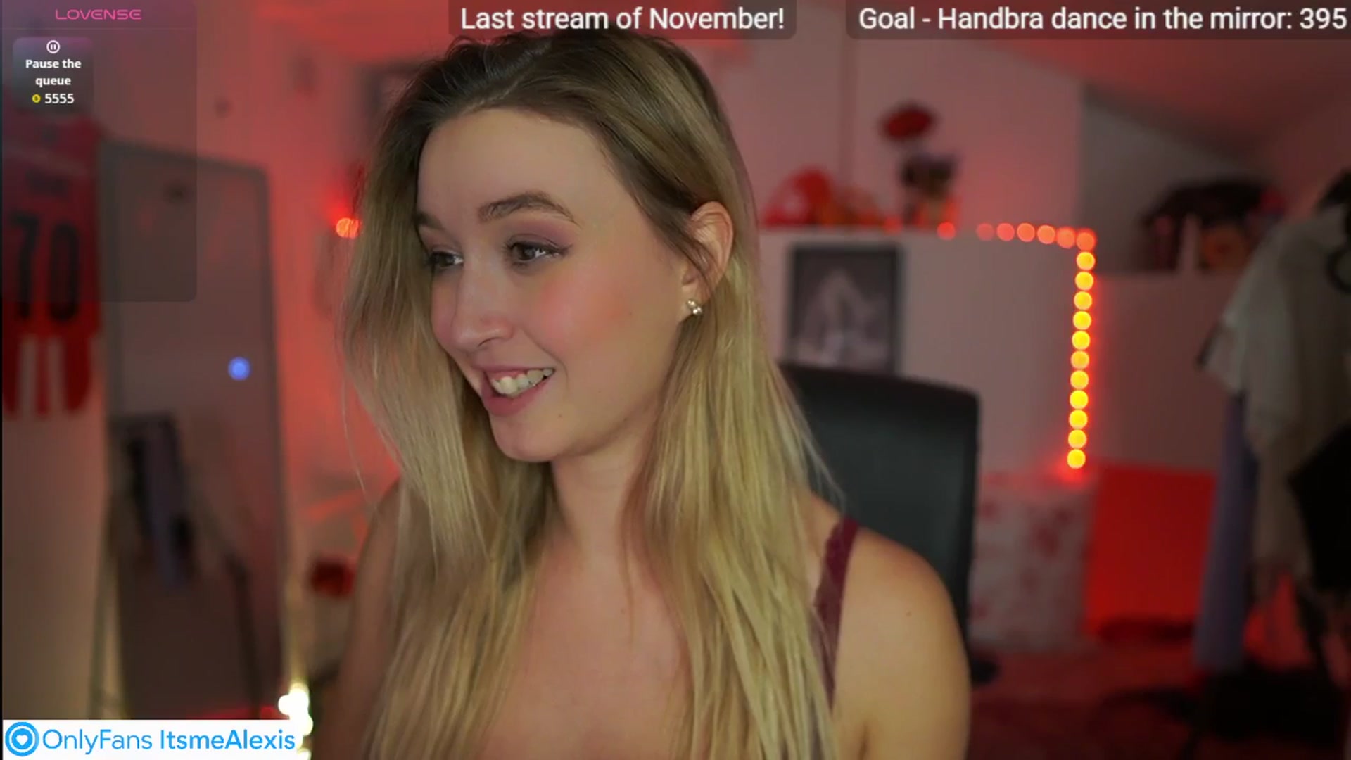 Gallery image thumbnail from Alexis__Texas's myfreecams stream on, 12/01/2025, 24:16 image 7 of 20