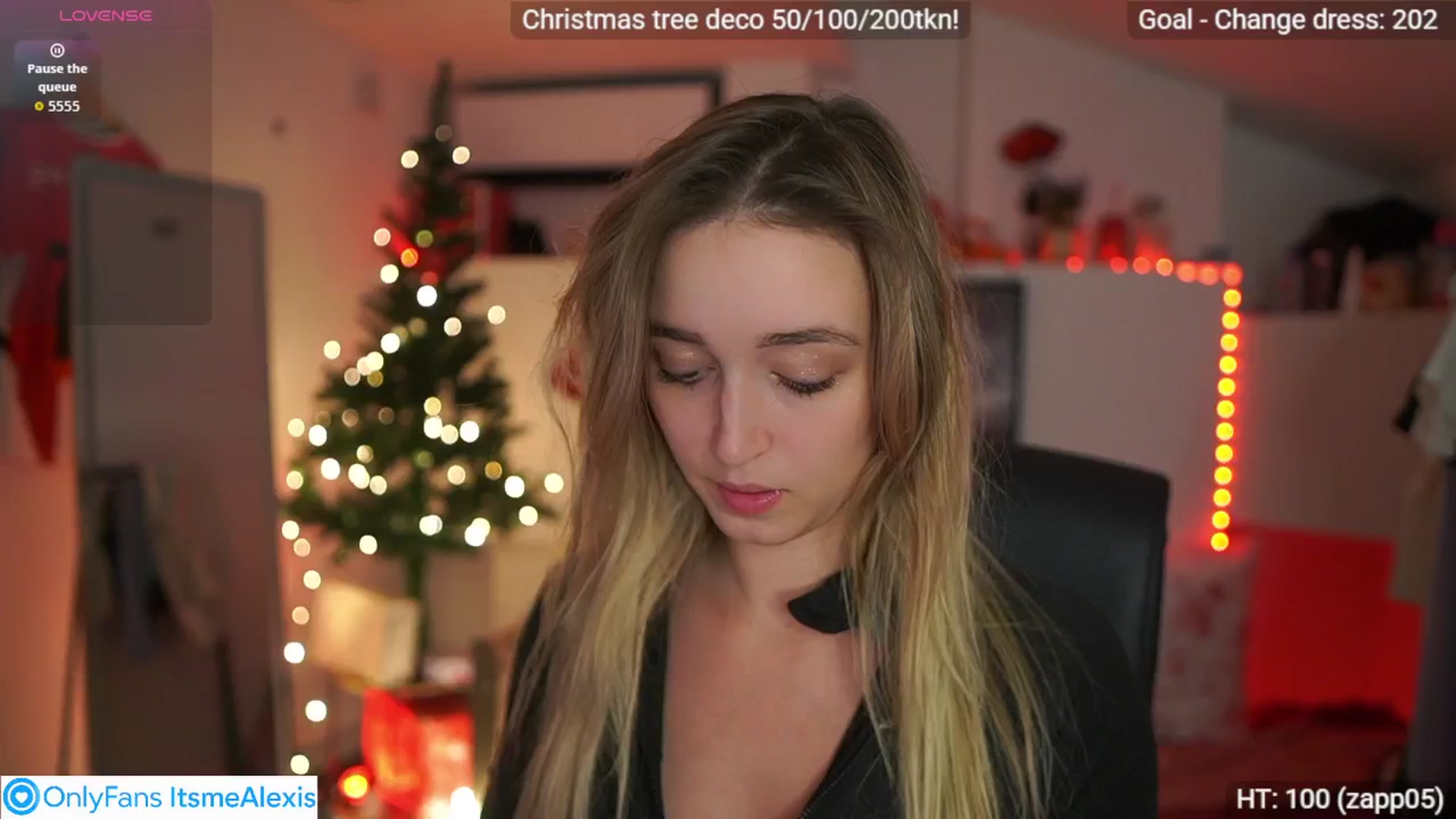 Gallery image thumbnail from Alexis__Texas's myfreecams stream on, 12/10/2025, 21:00 image 4 of 20