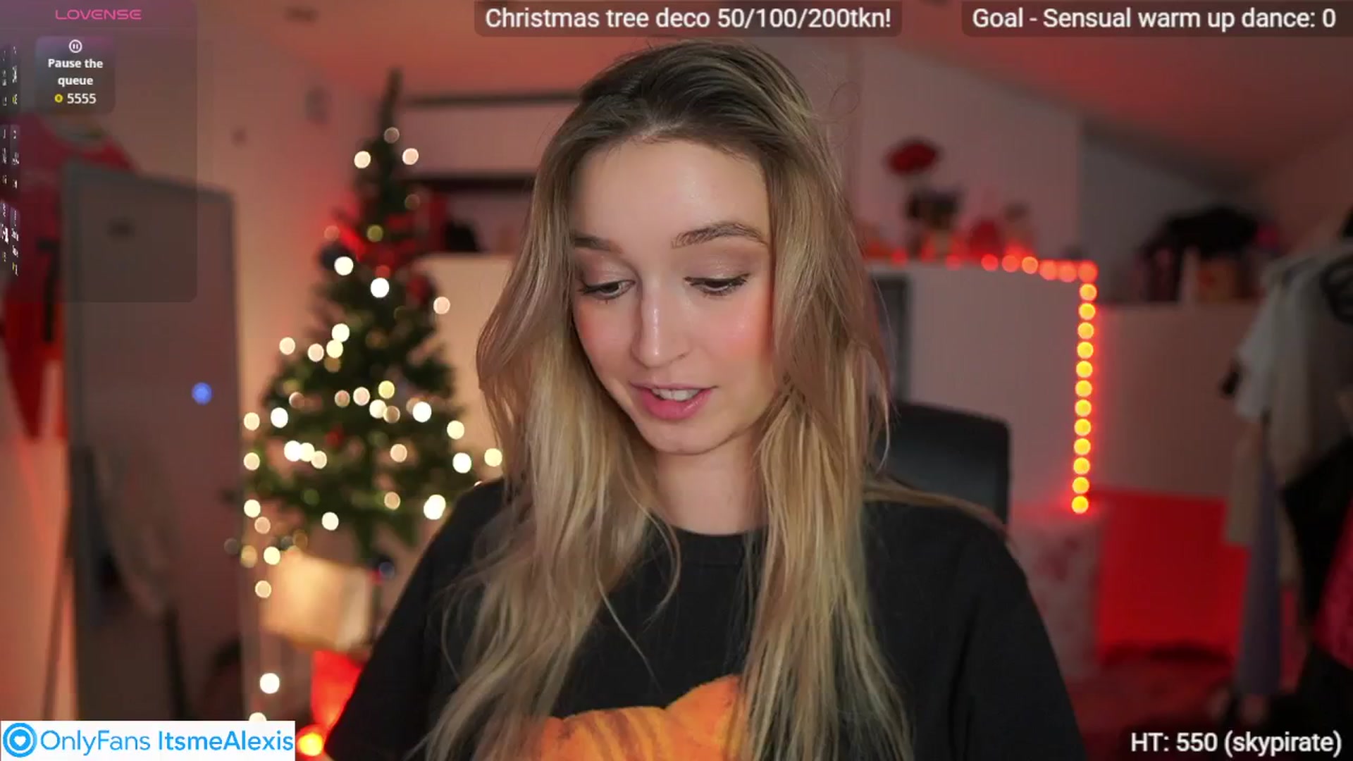 Gallery image thumbnail from Alexis__Texas's myfreecams stream on, 12/12/2025, 20:47 image 6 of 20