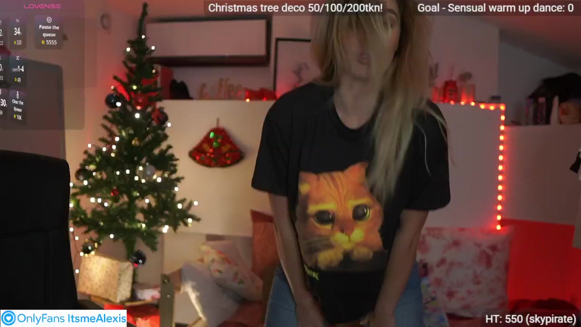 Gallery image thumbnail from Alexis__Texas's myfreecams stream on, 12/12/2025, 20:47 image 4 of 20