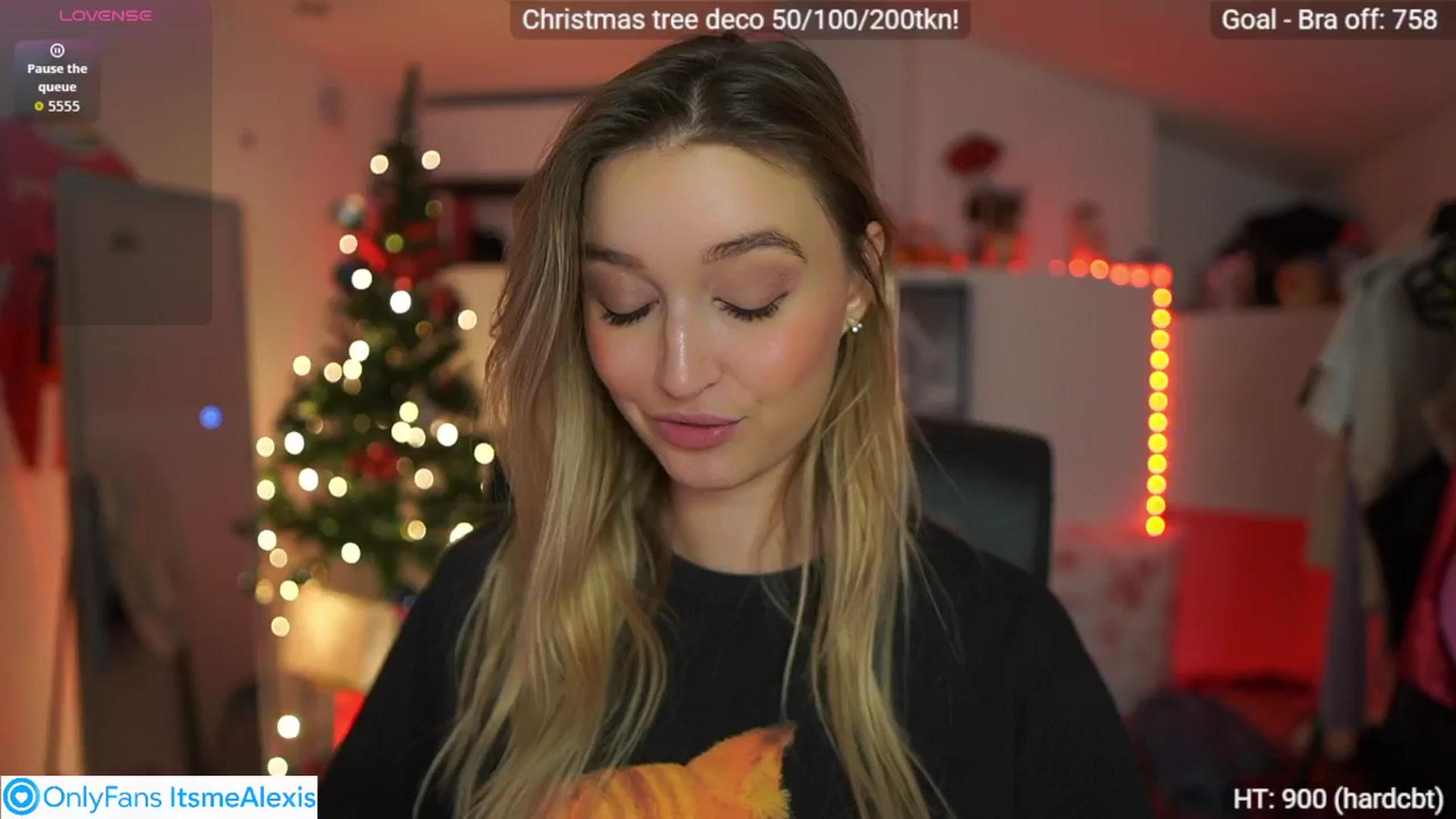 Gallery image thumbnail from Alexis__Texas's myfreecams stream on, 12/12/2025, 23:57 image 8 of 20
