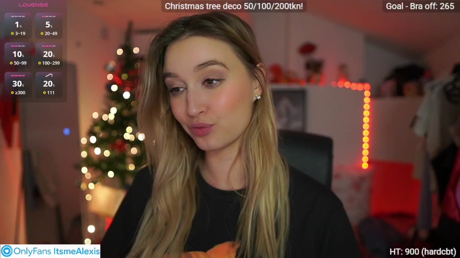 Gallery image thumbnail from Alexis__Texas's myfreecams stream on, 12/13/2025, 24:22 image 4 of 20