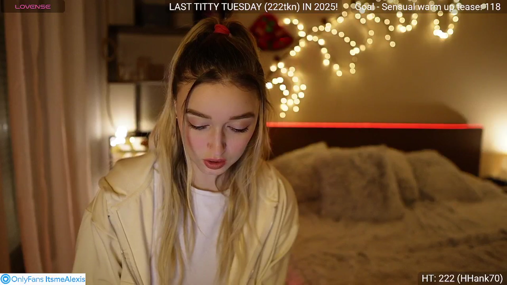 Gallery image thumbnail from Alexis__Texas's myfreecams stream on, 12/30/2025, 17:40 image 8 of 20