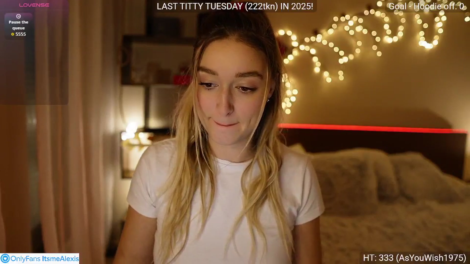 Gallery image thumbnail from Alexis__Texas's myfreecams stream on, 12/30/2025, 18:06 image 19 of 20