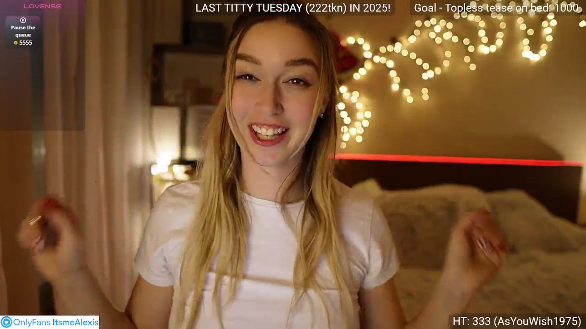 Gallery image thumbnail from Alexis__Texas's myfreecams stream on, 12/30/2025, 18:25 image 11 of 20