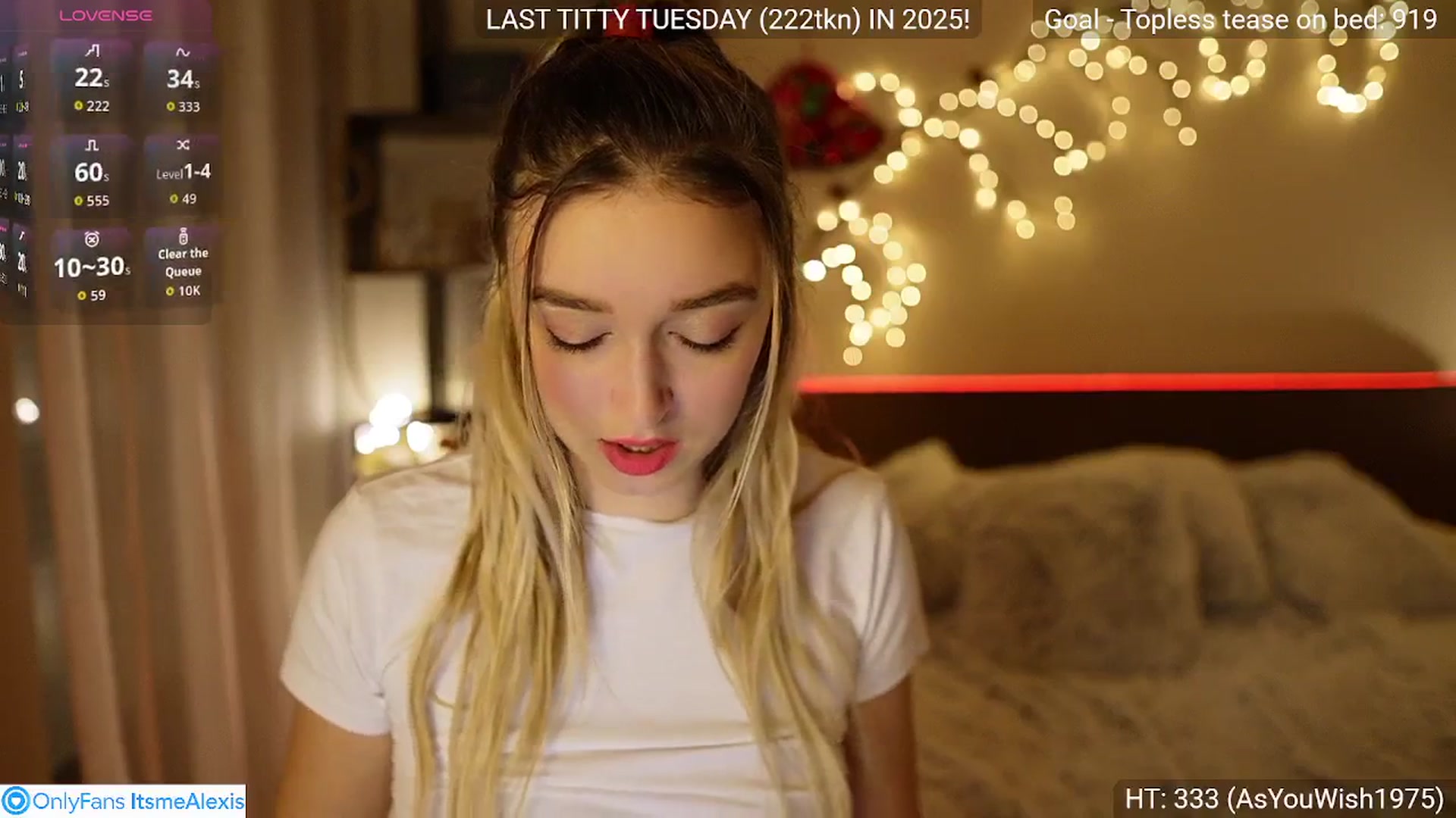 Gallery image thumbnail from Alexis__Texas's myfreecams stream on, 12/30/2025, 19:42 image 12 of 20