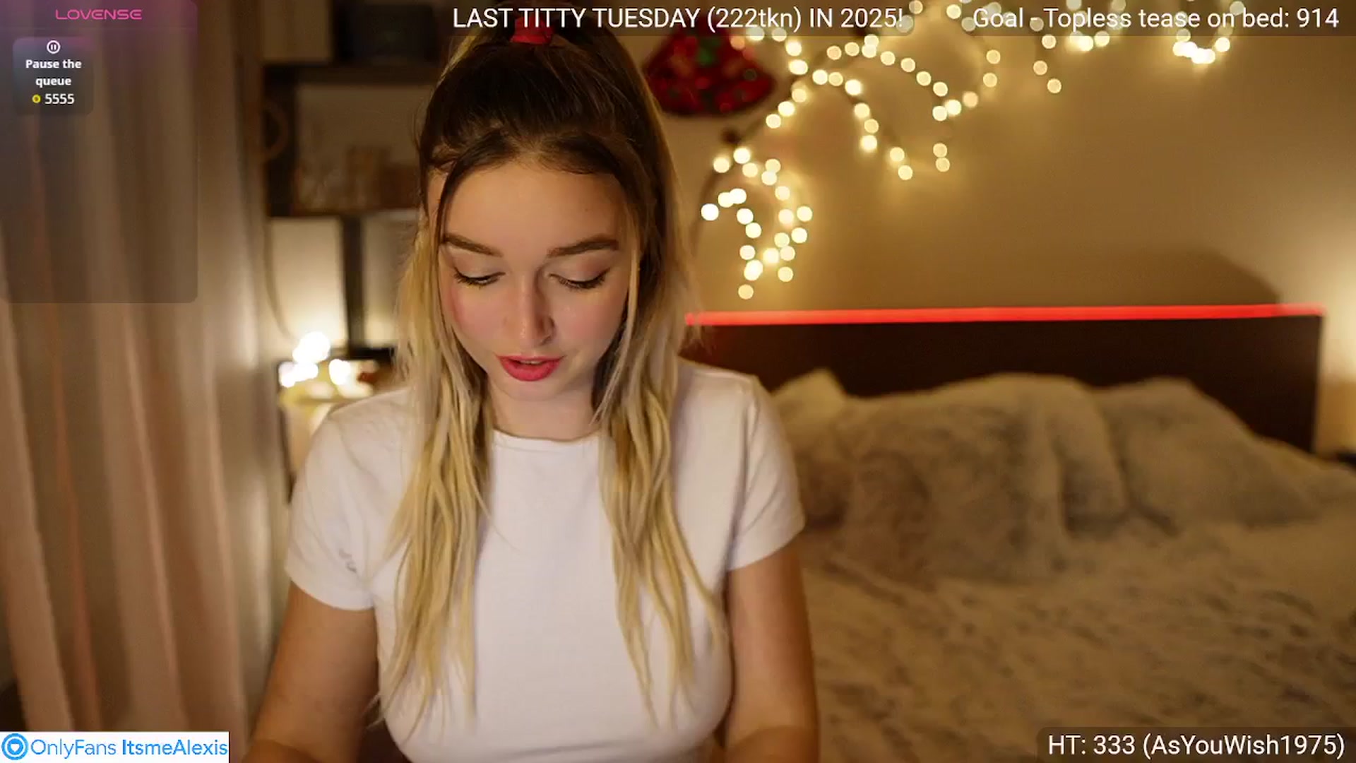 Gallery image thumbnail from Alexis__Texas's myfreecams stream on, 12/30/2025, 21:02 image 1 of 20