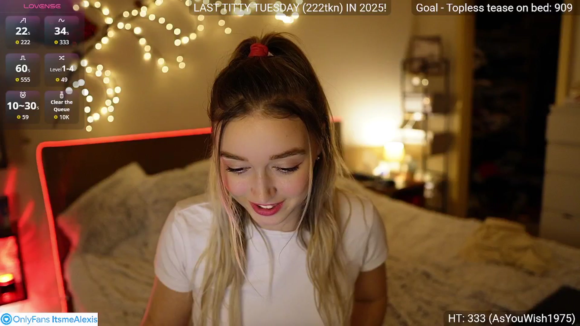 Gallery image thumbnail from Alexis__Texas's myfreecams stream on, 12/30/2025, 21:02 image 5 of 20