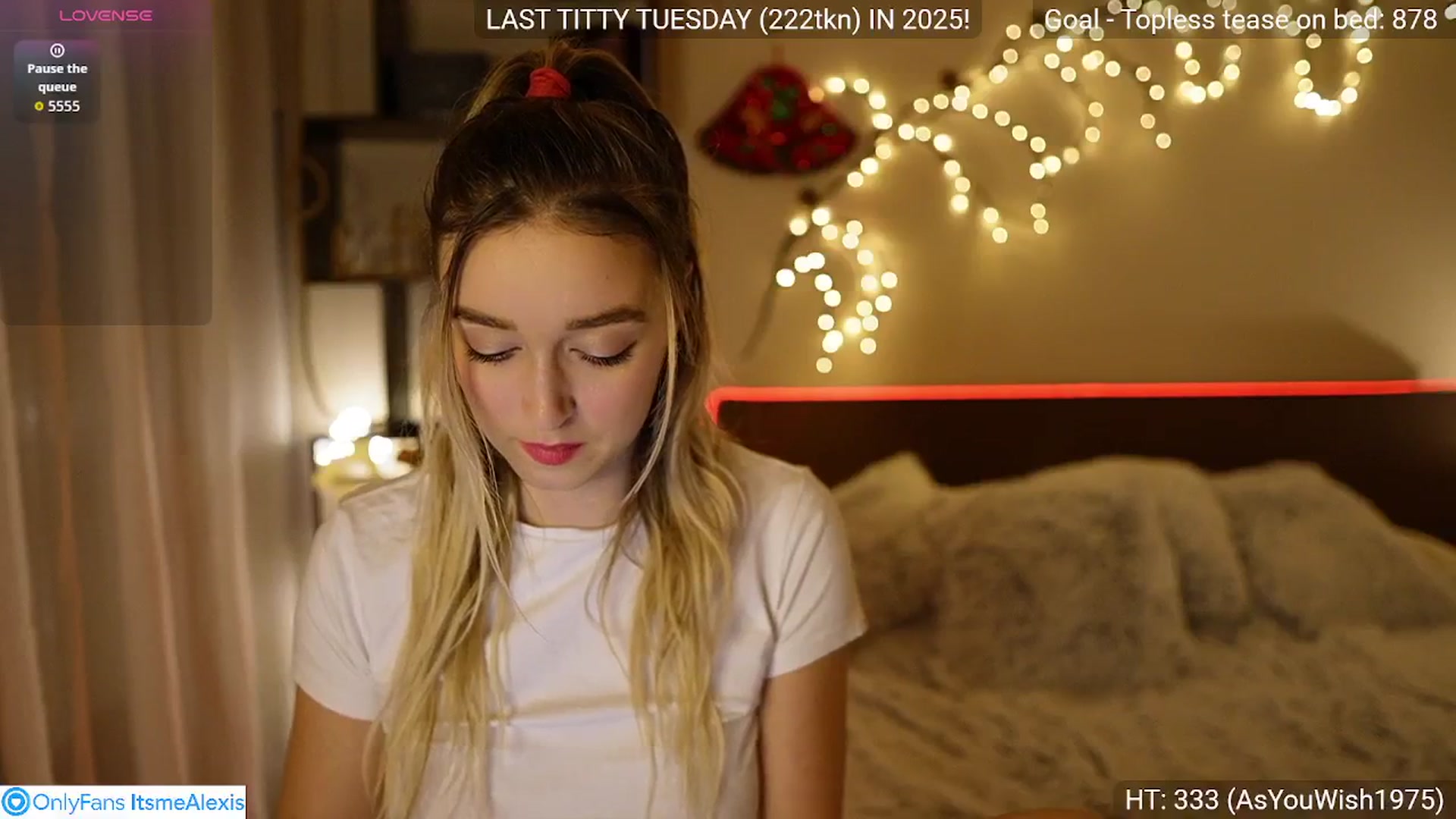 Gallery image thumbnail from Alexis__Texas's myfreecams stream on, 12/30/2025, 21:02 image 9 of 20