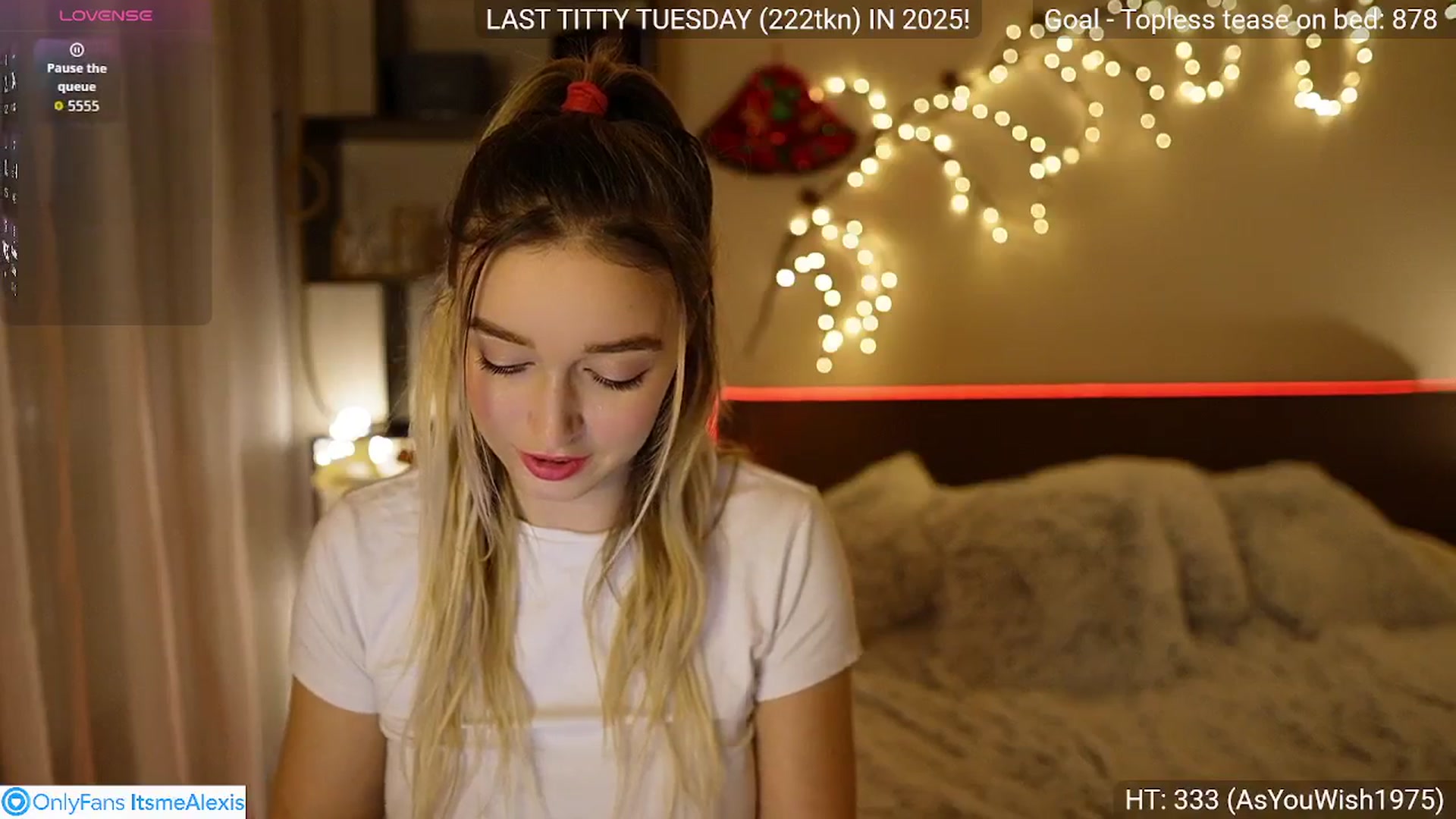 Gallery image thumbnail from Alexis__Texas's myfreecams stream on, 12/30/2025, 21:02 image 10 of 20