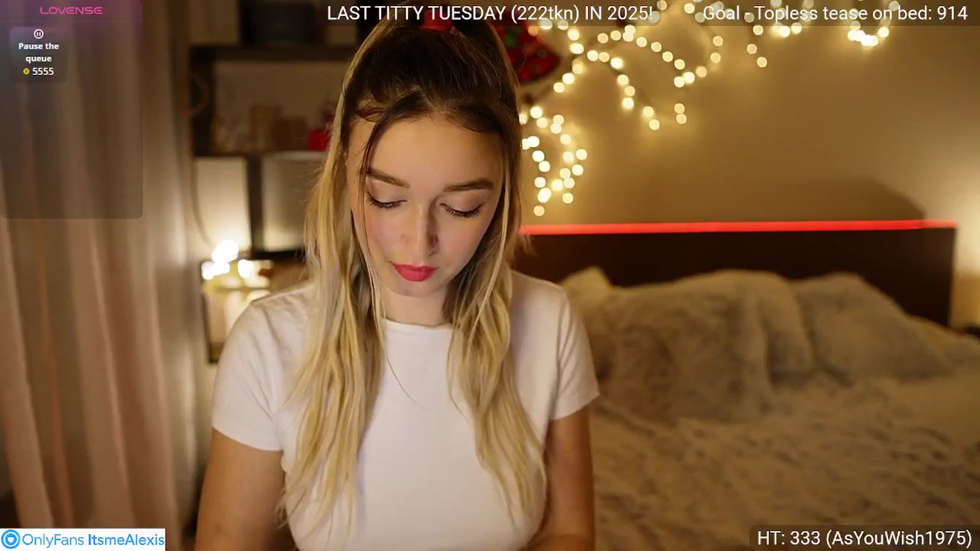 Gallery image thumbnail from Alexis__Texas's myfreecams stream on, 12/30/2025, 21:02 image 2 of 20