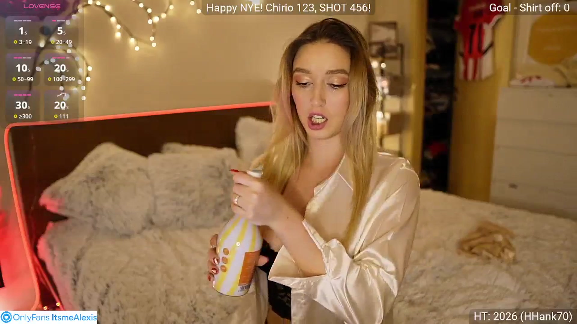 Gallery image thumbnail from Alexis__Texas's myfreecams stream on, 12/31/2025, 19:26 image 14 of 20