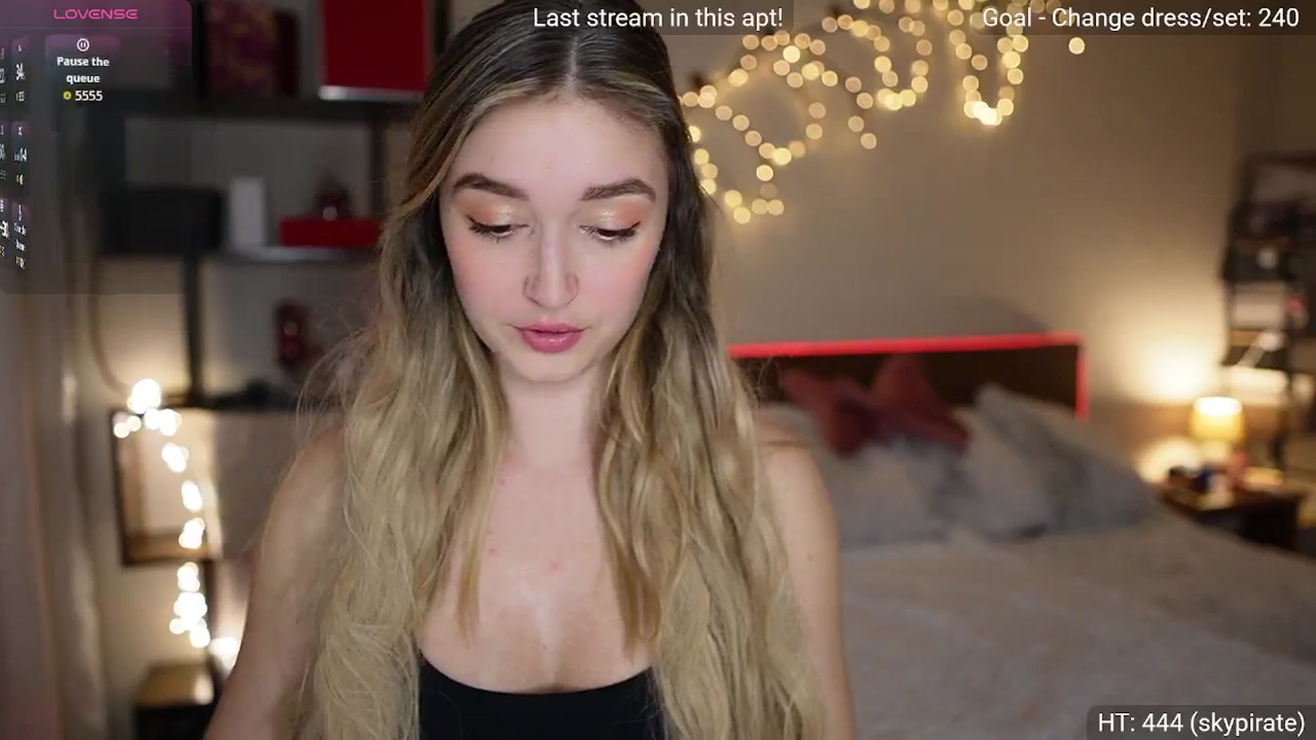 Gallery image thumbnail from Alexis__Texas's myfreecams stream on, 03/12/2026, 22:02 image 9 of 20