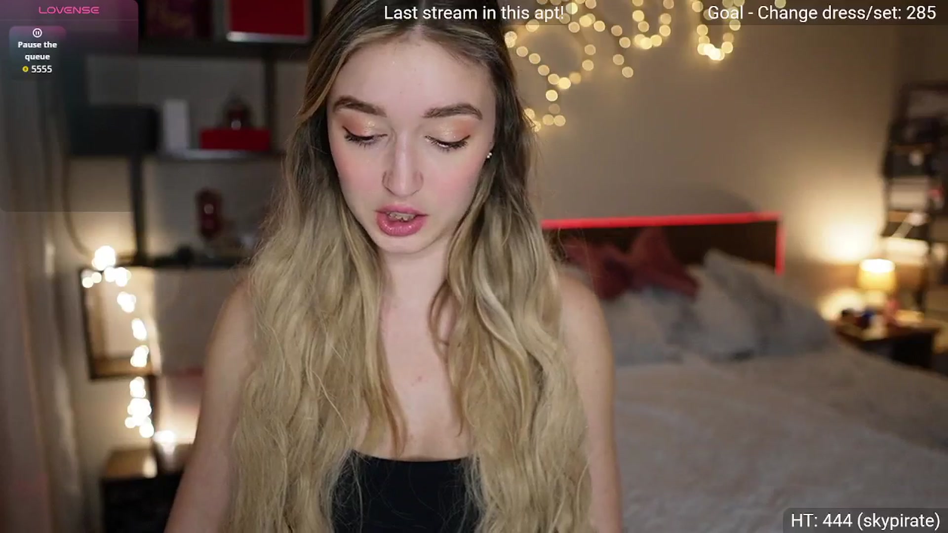 Gallery image thumbnail from Alexis__Texas's myfreecams stream on, 03/12/2026, 22:02 image 8 of 20