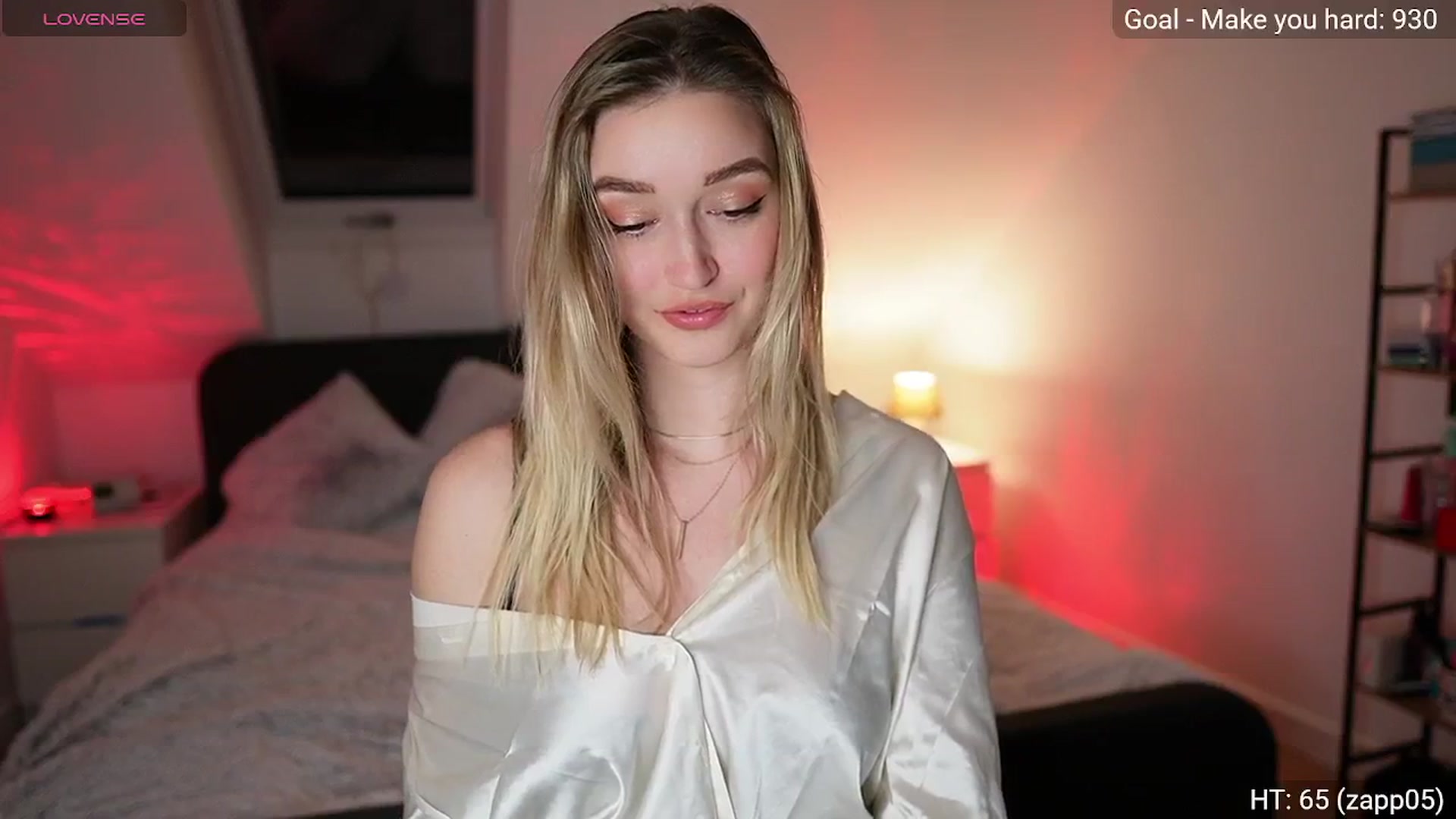 Gallery image thumbnail from Alexis__Texas's myfreecams stream on, 04/19/2026, 20:24 image 12 of 20