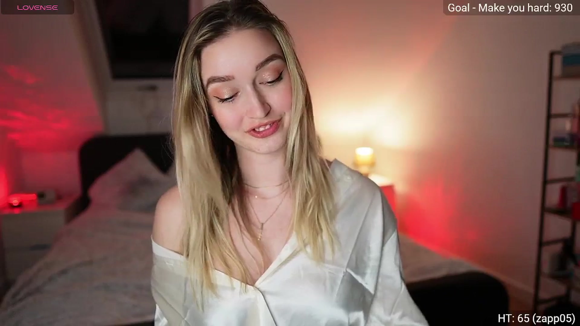 Gallery image thumbnail from Alexis__Texas's myfreecams stream on, 04/19/2026, 20:24 image 4 of 20