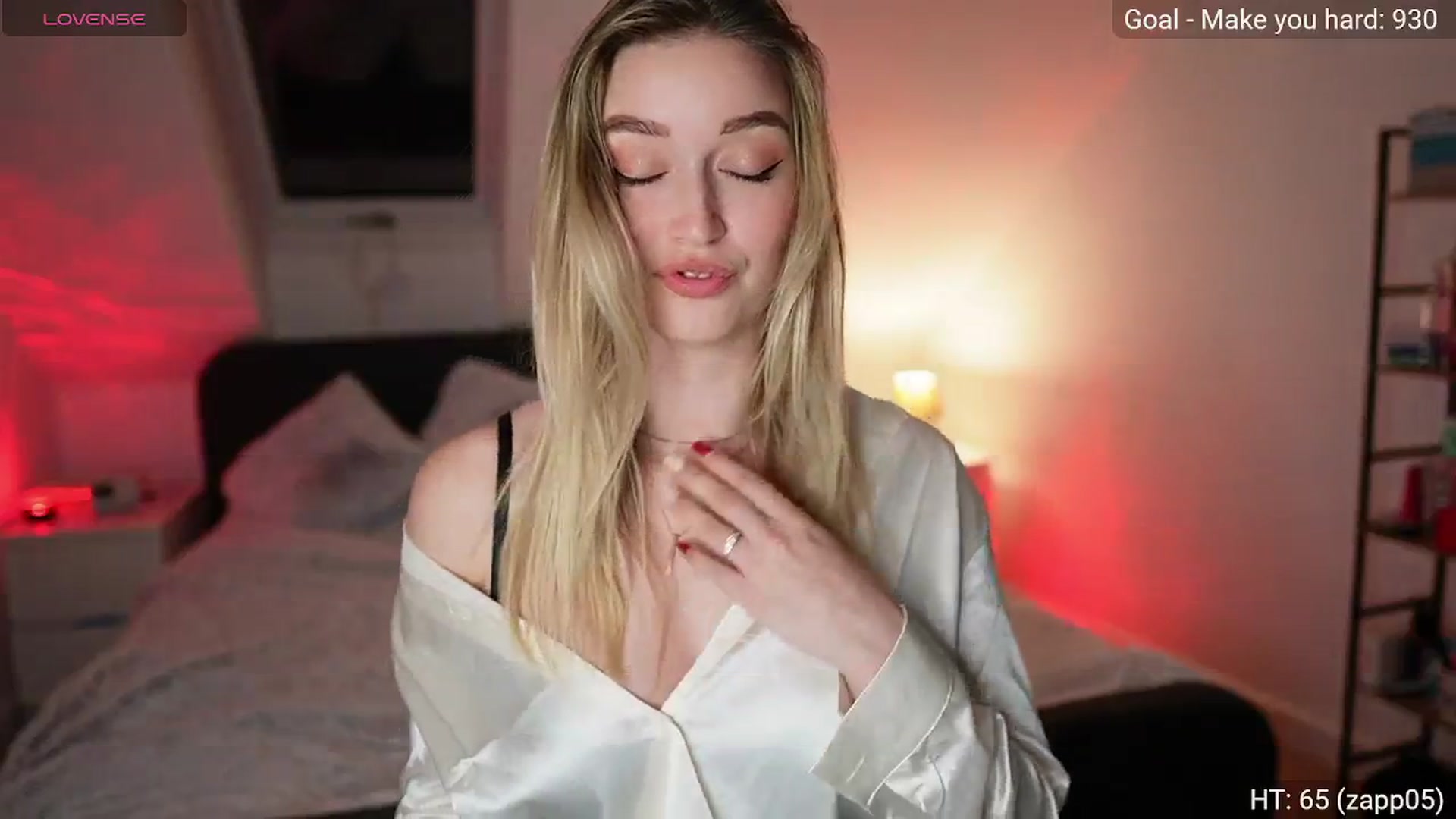 Gallery image thumbnail from Alexis__Texas's myfreecams stream on, 04/19/2026, 20:24 image 2 of 20
