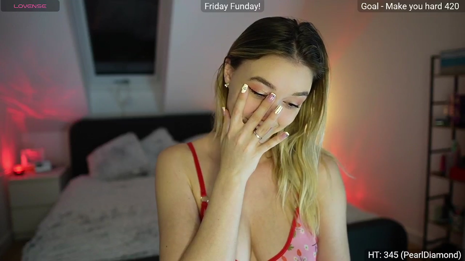Gallery image thumbnail from Alexis__Texas's myfreecams stream on, 04/24/2026, 21:37 image 3 of 20