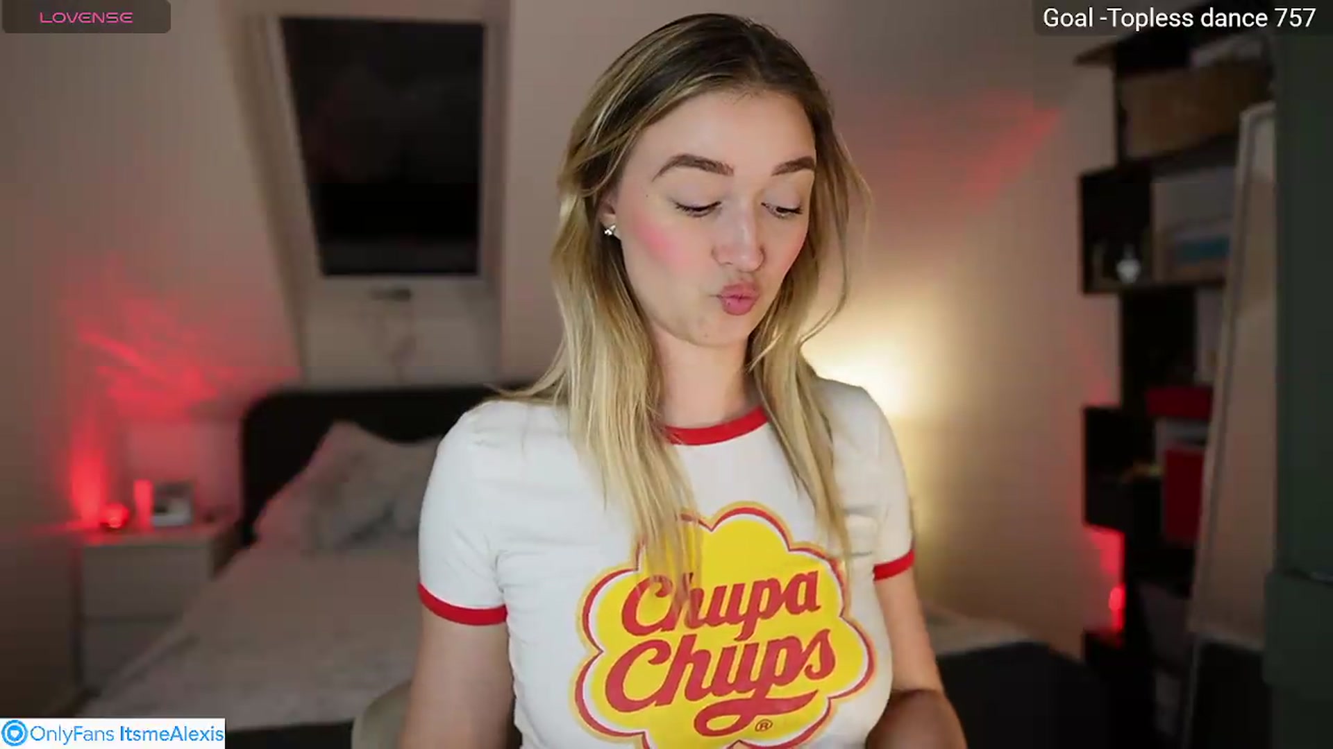 Gallery image thumbnail from Alexis__Texas's myfreecams stream on, 05/20/2026, 22:06 image 5 of 20