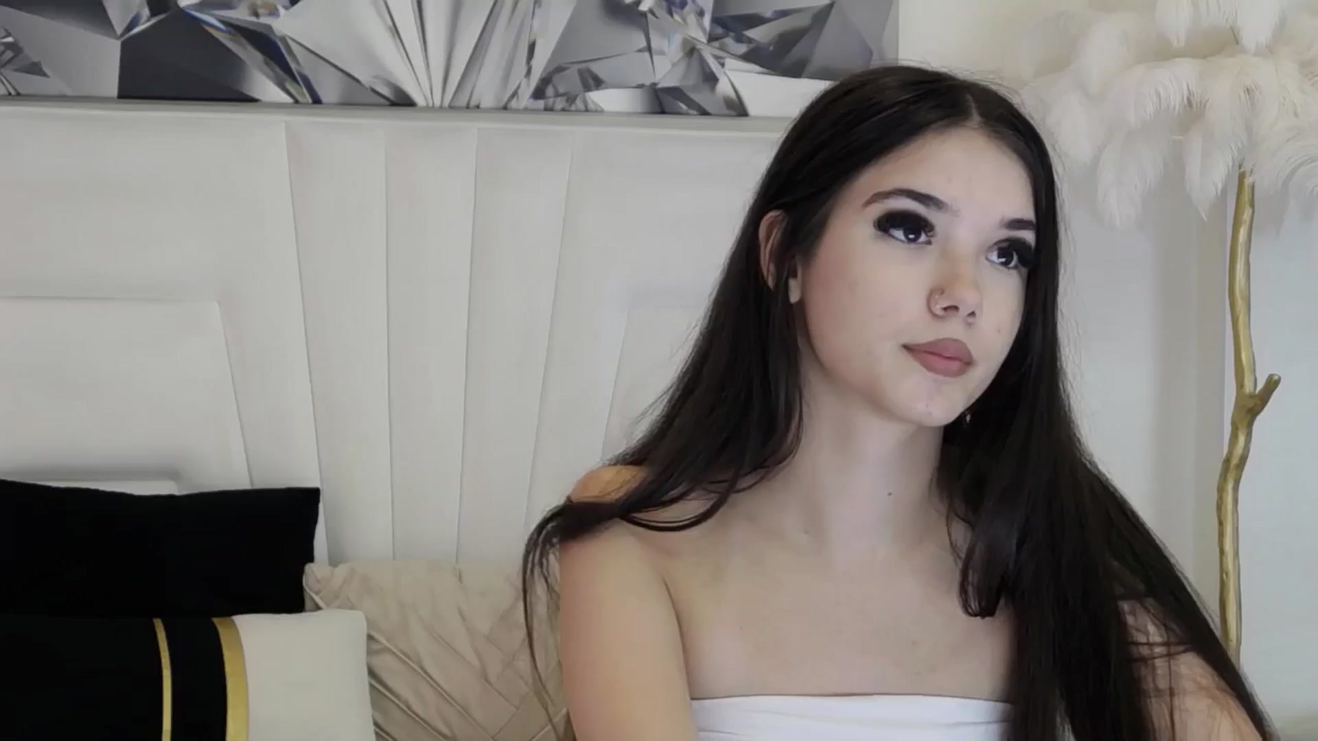 Gallery image thumbnail from AlexissDevine's myfreecams stream on, 08/25/2025, 10:34 image 10 of 20