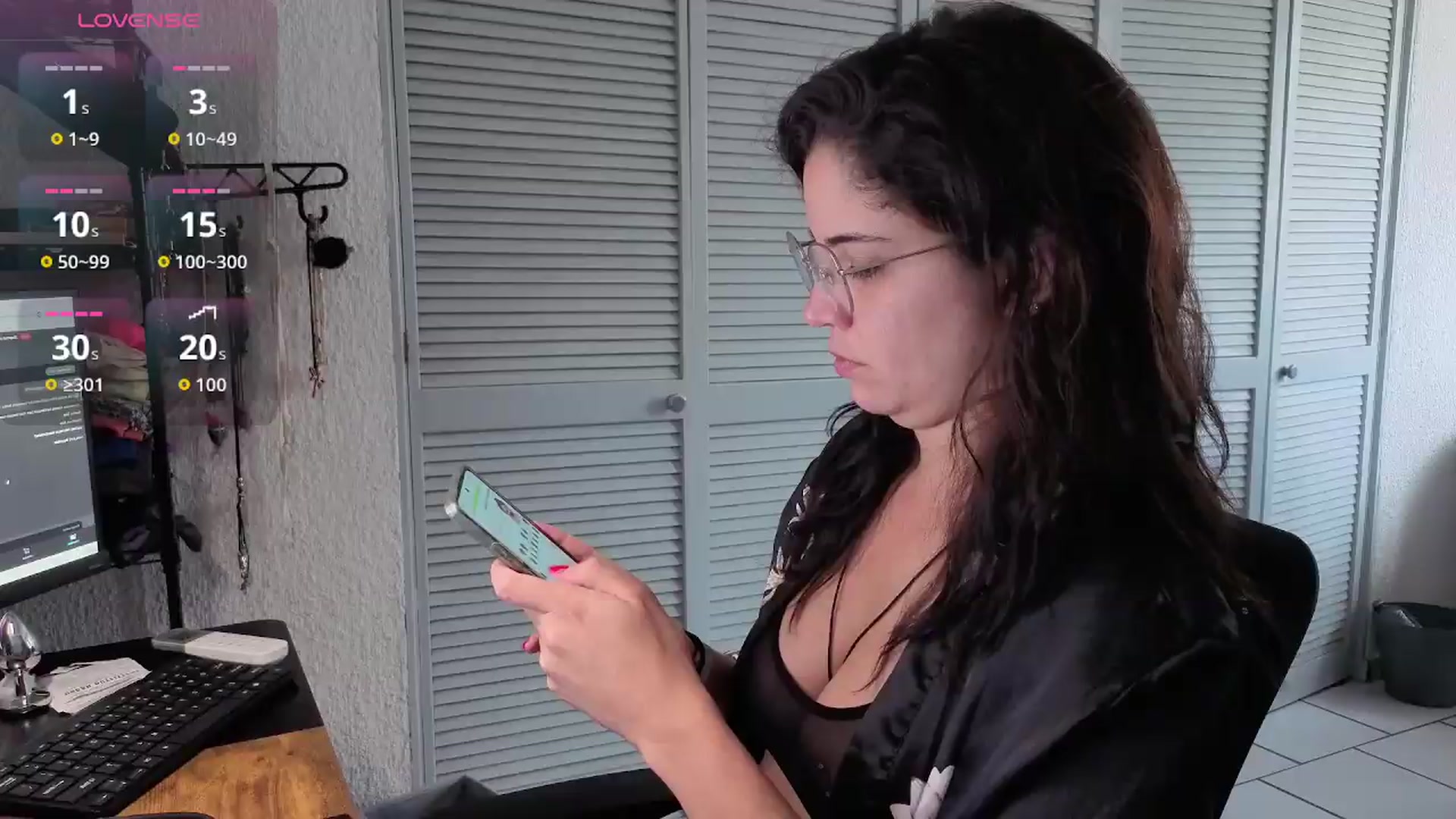Gallery image thumbnail from Alexteasse's myfreecams stream on, 07/01/2026, 18:24 image 19 of 20