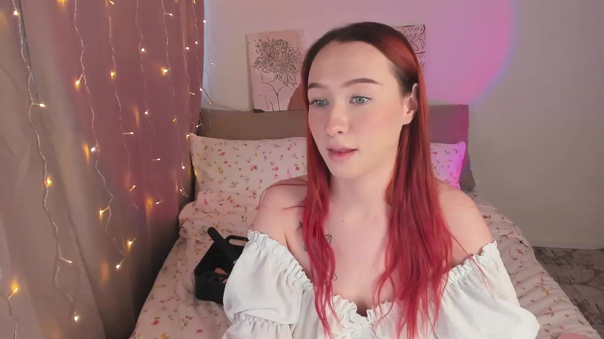 Gallery image thumbnail from AlexxDay's myfreecams stream on, 12/16/2022, 09:53 image 4 of 20