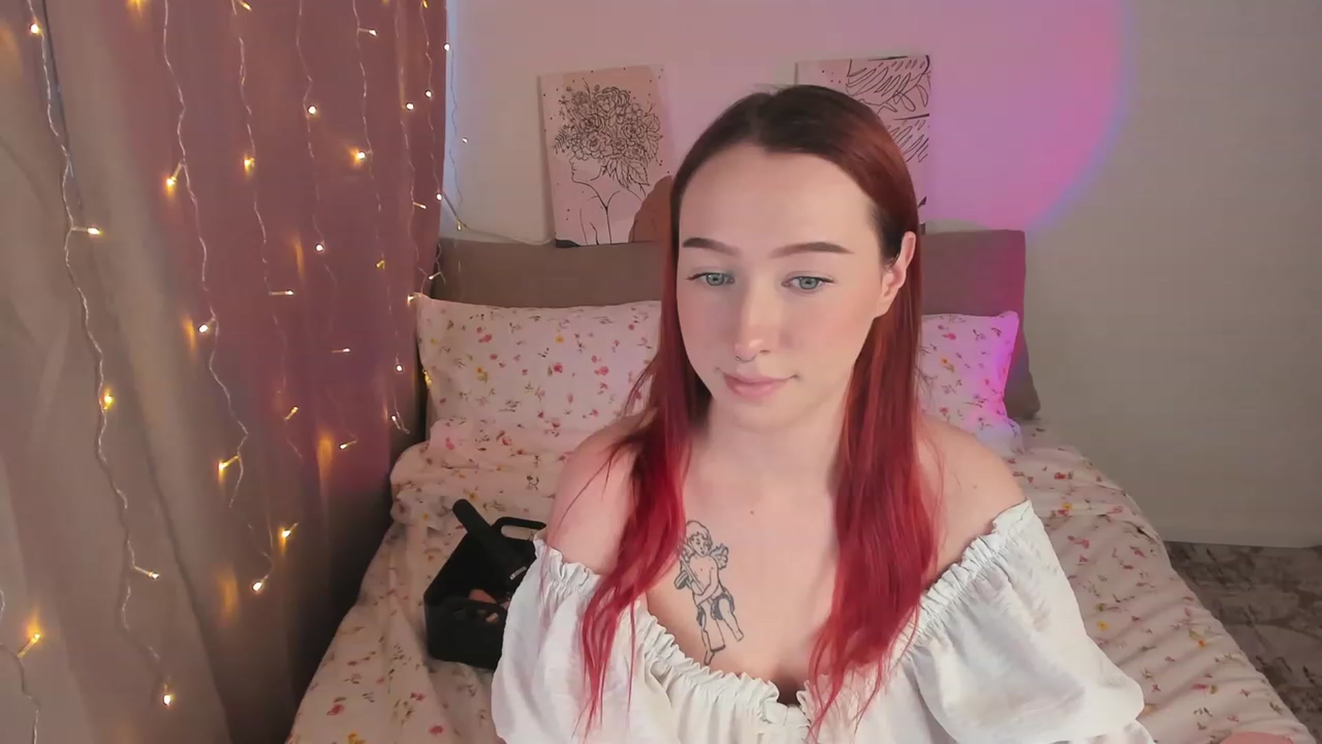 Gallery image thumbnail from AlexxDay's myfreecams stream on, 12/16/2022, 09:53 image 2 of 20
