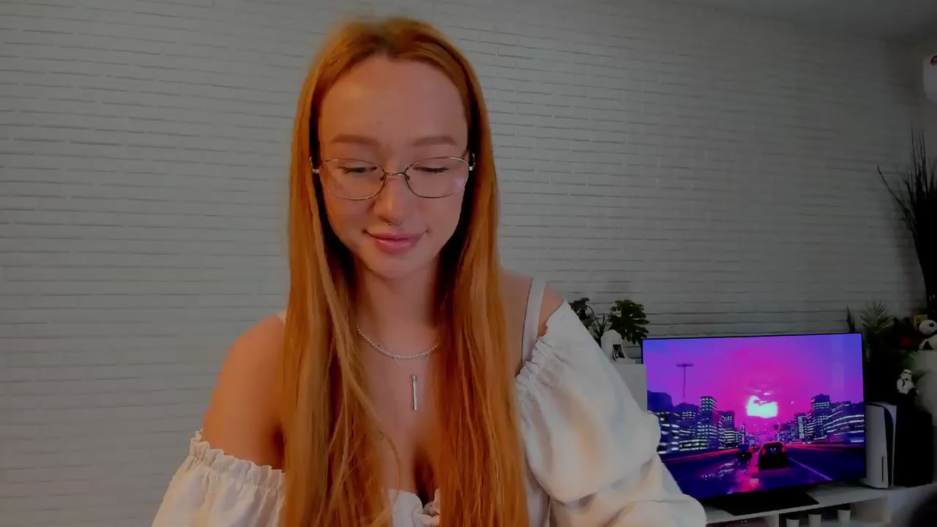 Gallery image thumbnail from AlexxDay's myfreecams stream on, 06/07/2024, 08:09 image 10 of 20