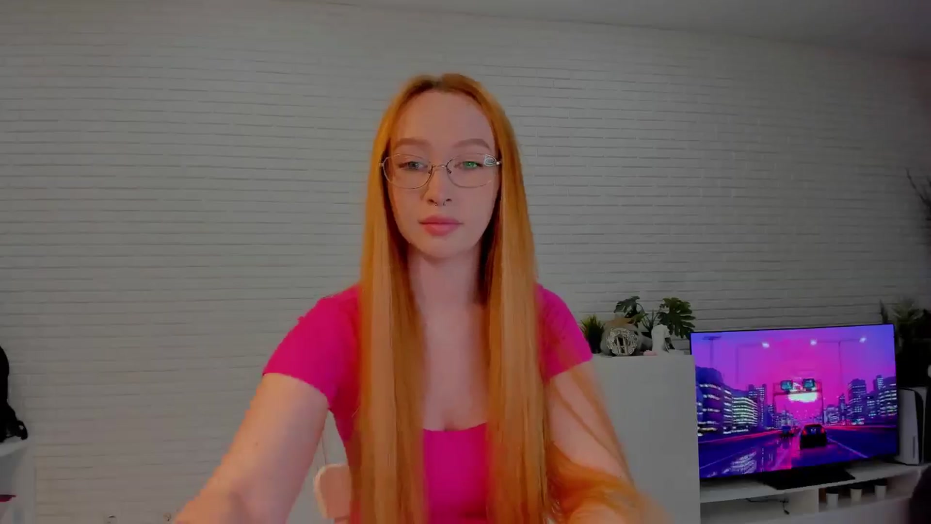 Gallery image thumbnail from AlexxDay's myfreecams stream on, 06/21/2024, 07:54 image 16 of 20