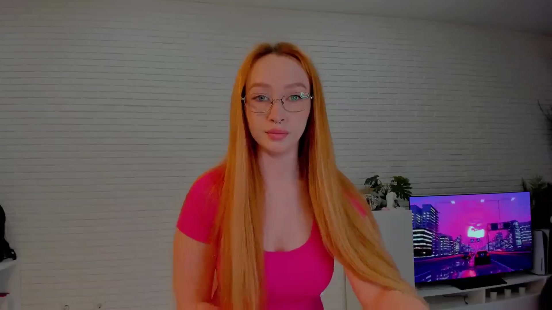 Gallery image thumbnail from AlexxDay's myfreecams stream on, 06/21/2024, 07:54 image 14 of 20