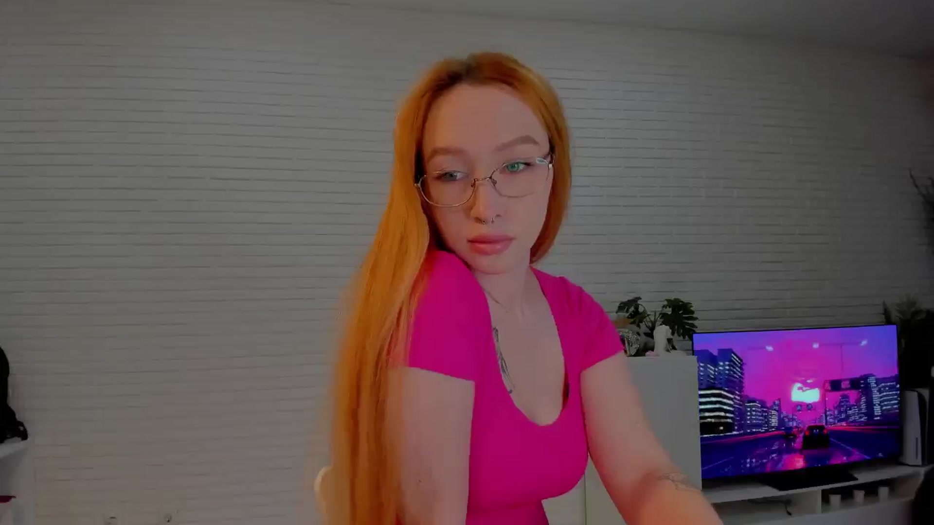 Gallery image thumbnail from AlexxDay's myfreecams stream on, 06/21/2024, 07:54 image 19 of 20
