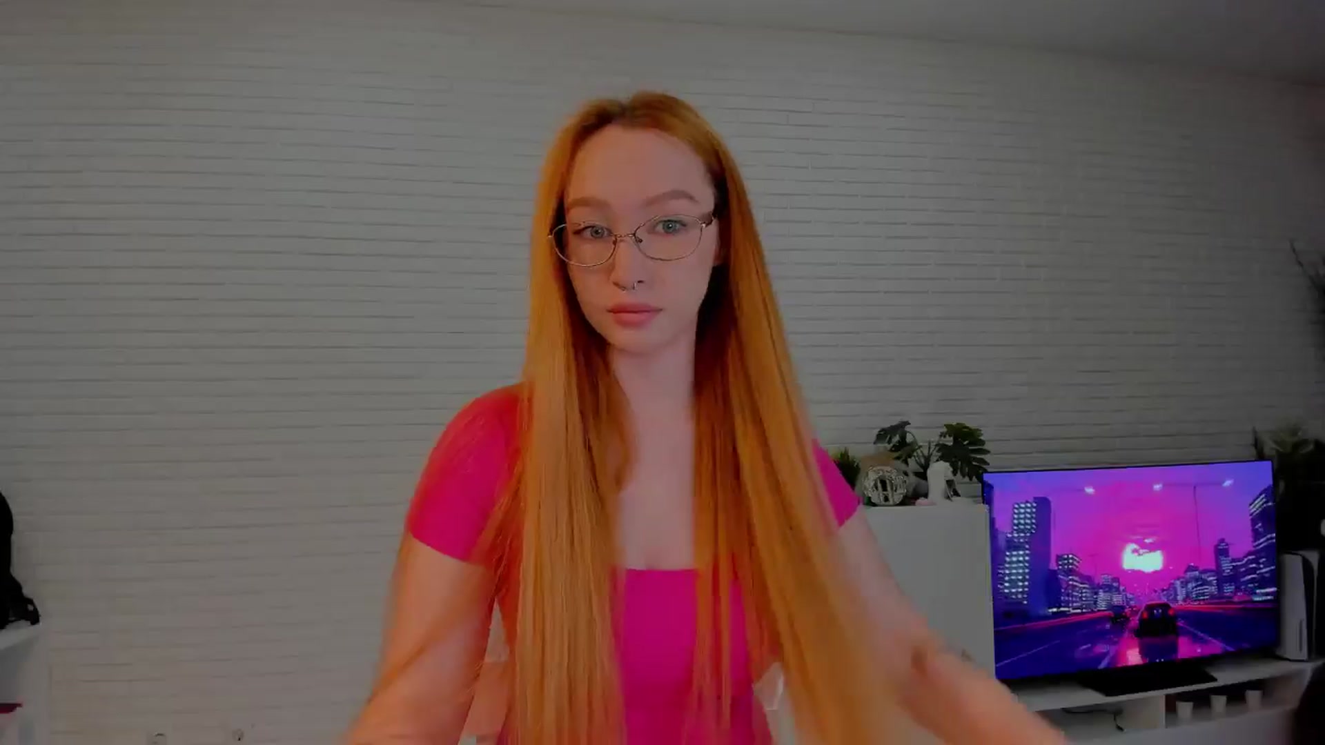 Gallery image thumbnail from AlexxDay's myfreecams stream on, 06/21/2024, 07:54 image 13 of 20