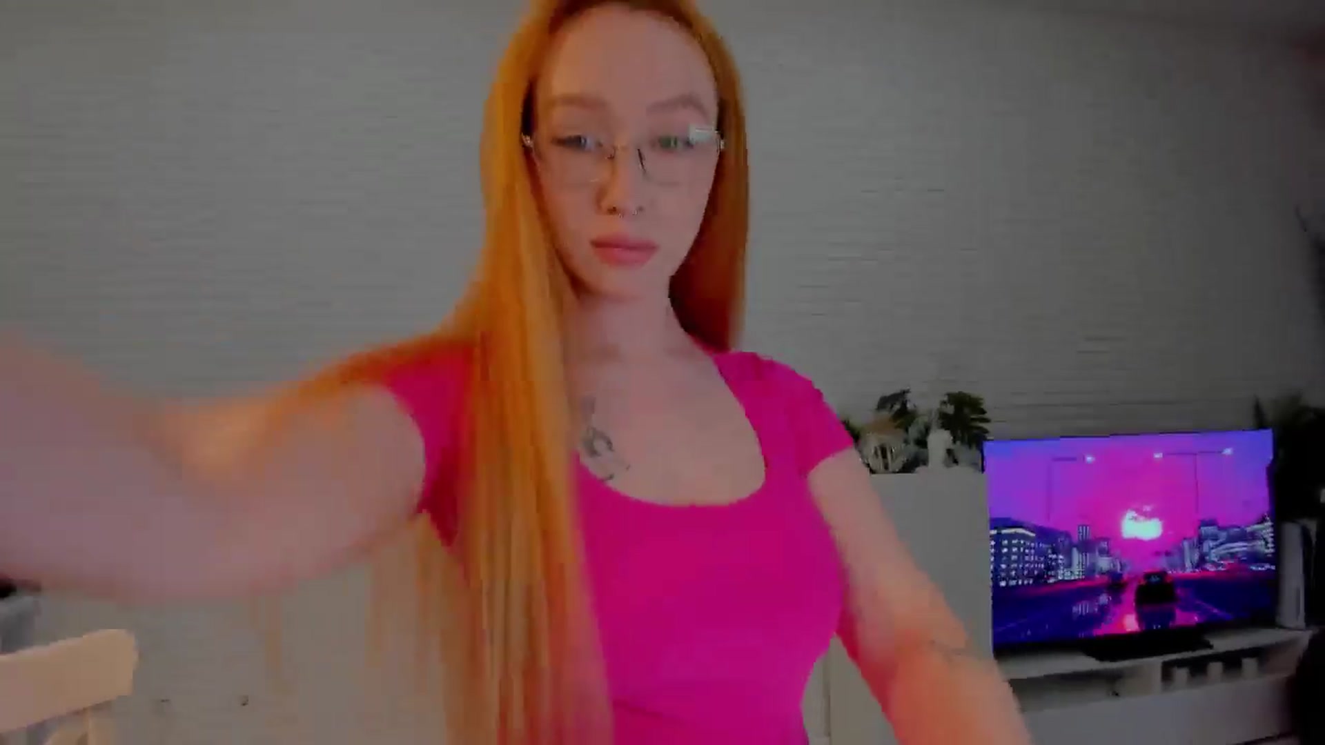 Gallery image thumbnail from AlexxDay's myfreecams stream on, 06/21/2024, 07:54 image 10 of 20