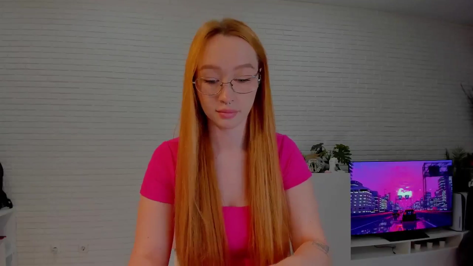 Gallery image thumbnail from AlexxDay's myfreecams stream on, 06/21/2024, 09:04 image 4 of 20