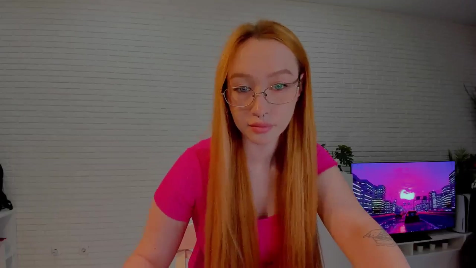 Gallery image thumbnail from AlexxDay's myfreecams stream on, 06/21/2024, 09:04 image 3 of 20